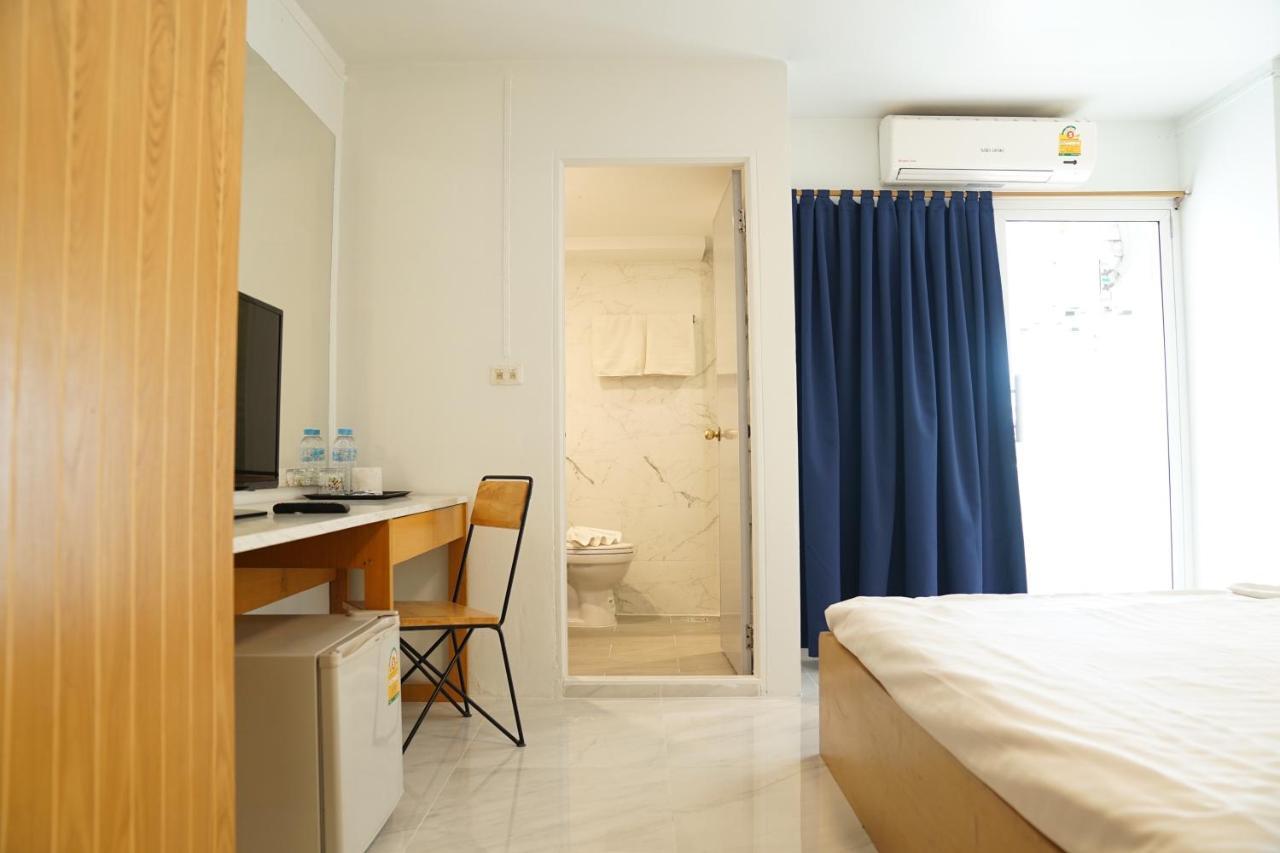Inn View Place &