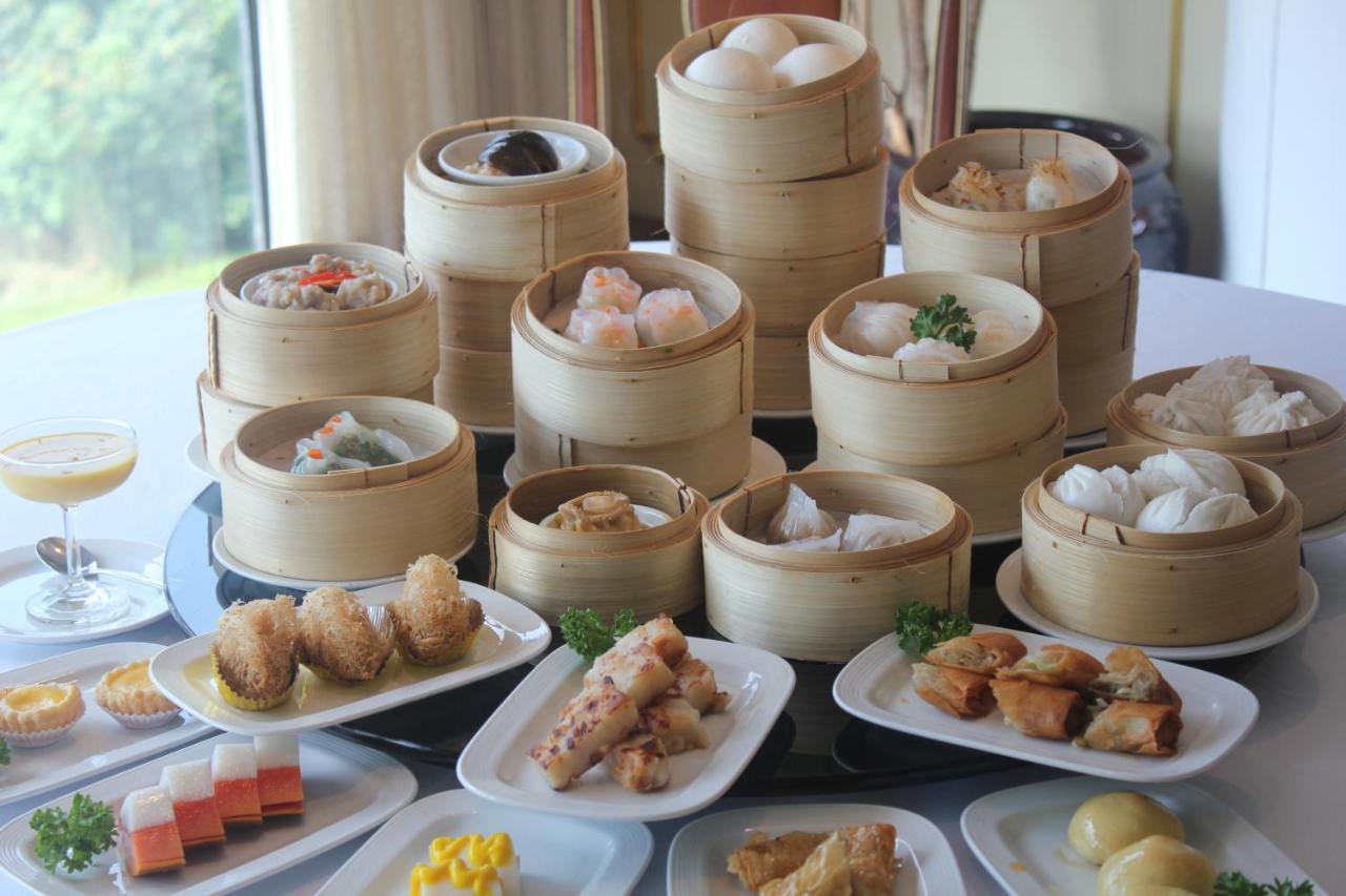 Montien Riverside Hotel 5*