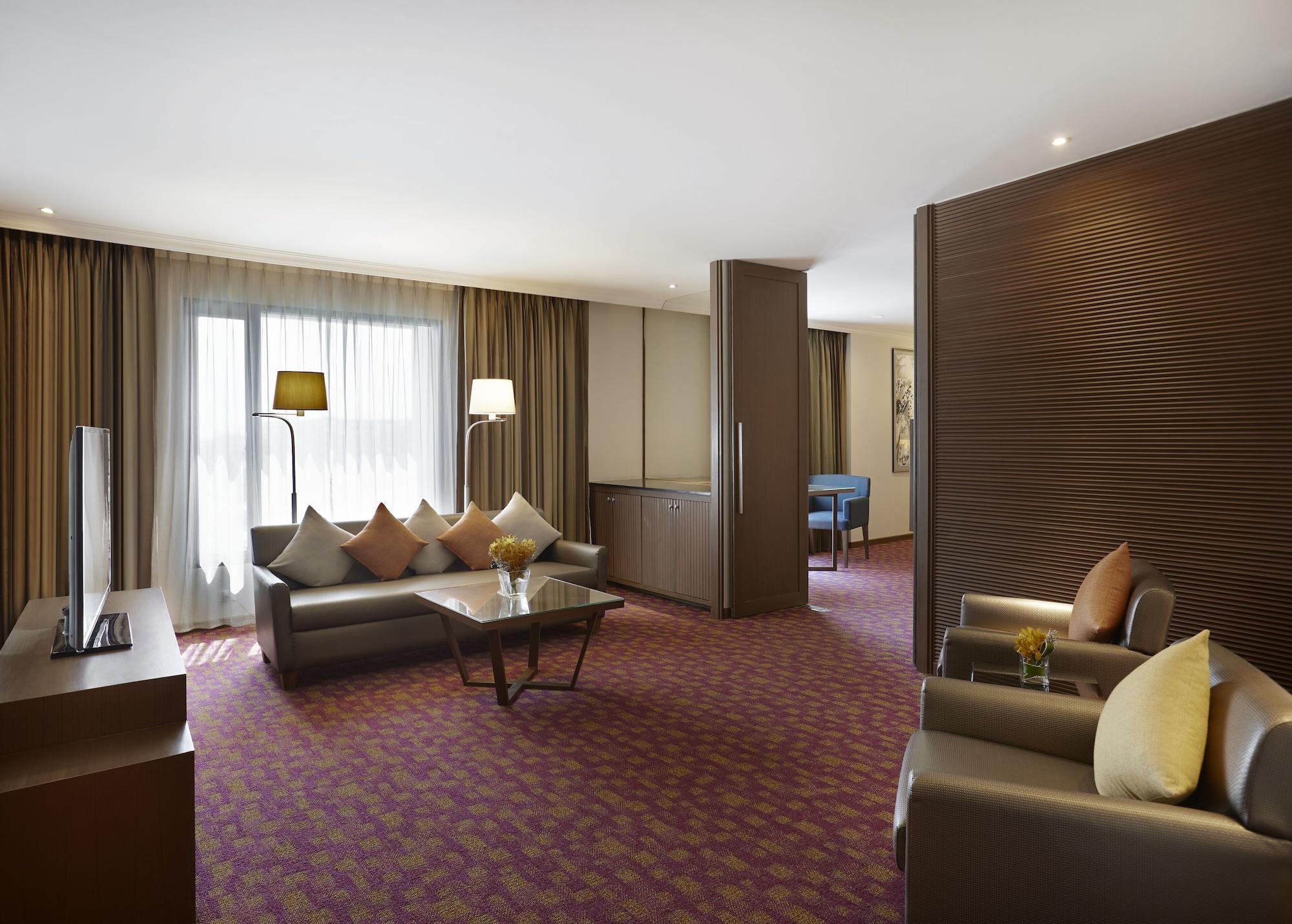 Dusit Princess Srinakarin Hotel 4*
