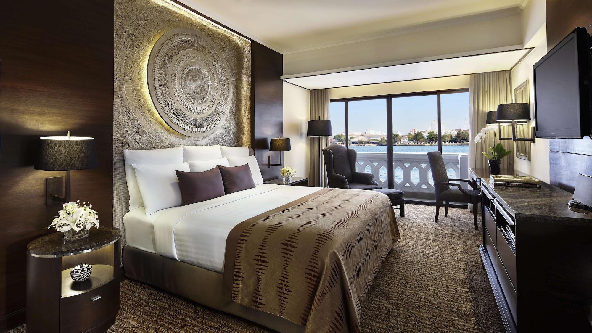 Anantara Riverside Bangkok