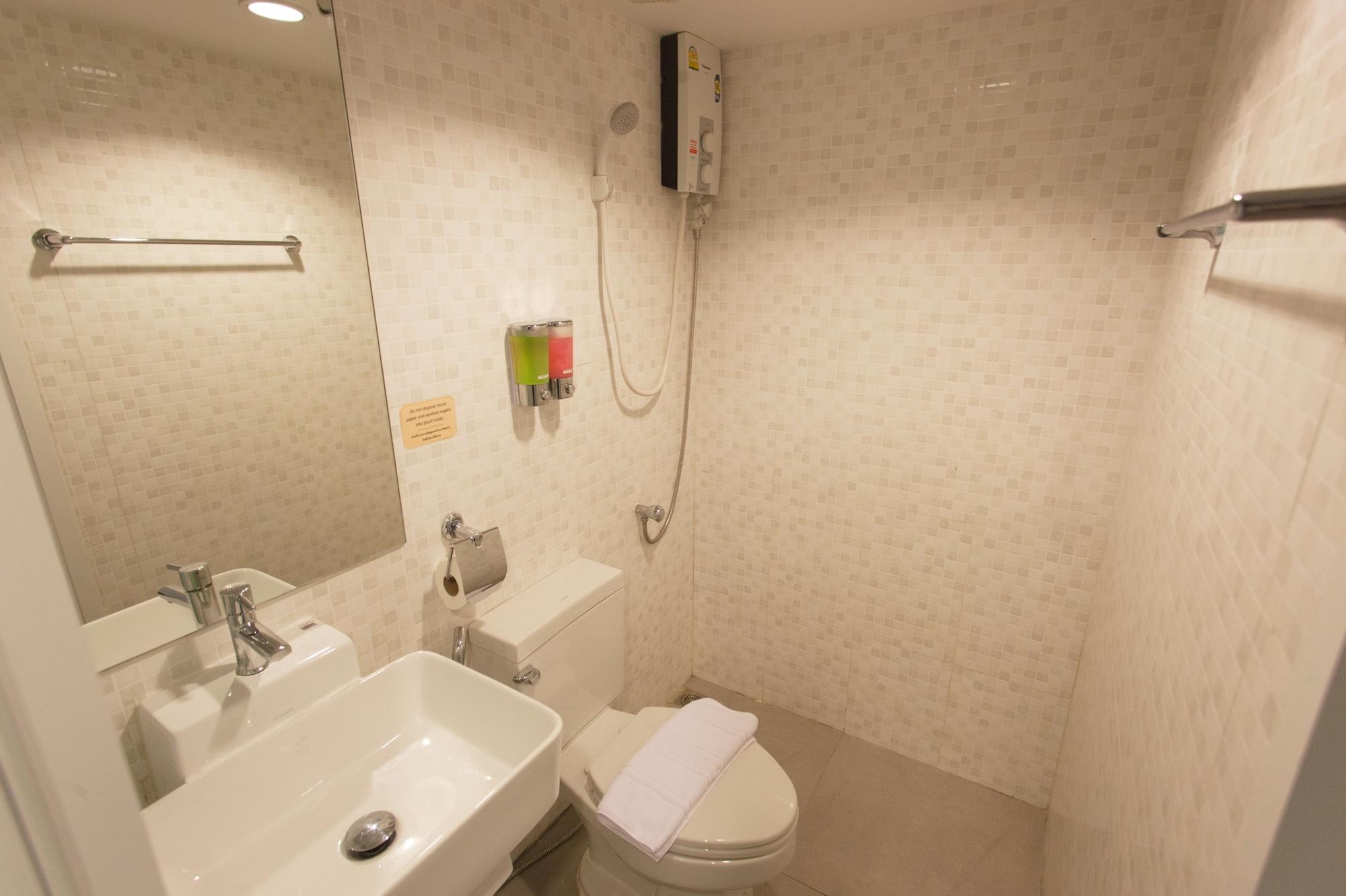 Nantra Ploenchit Hotel