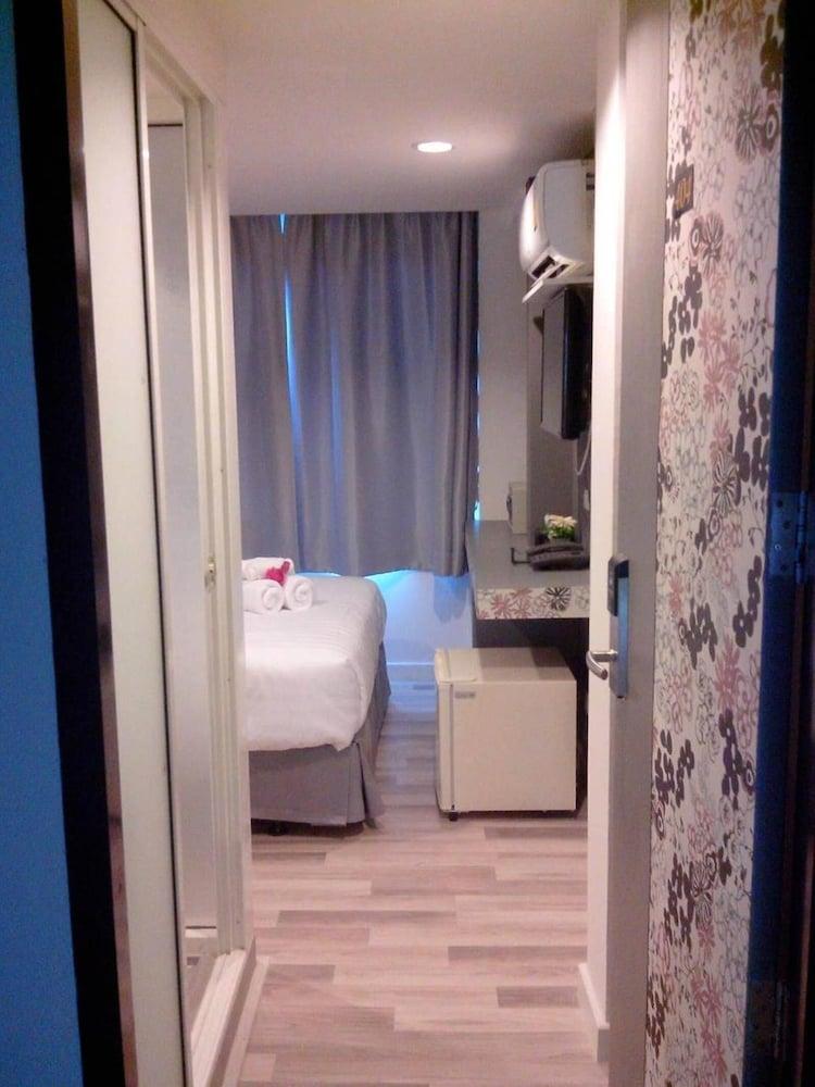 Nantra Ploenchit 3* Bangkok