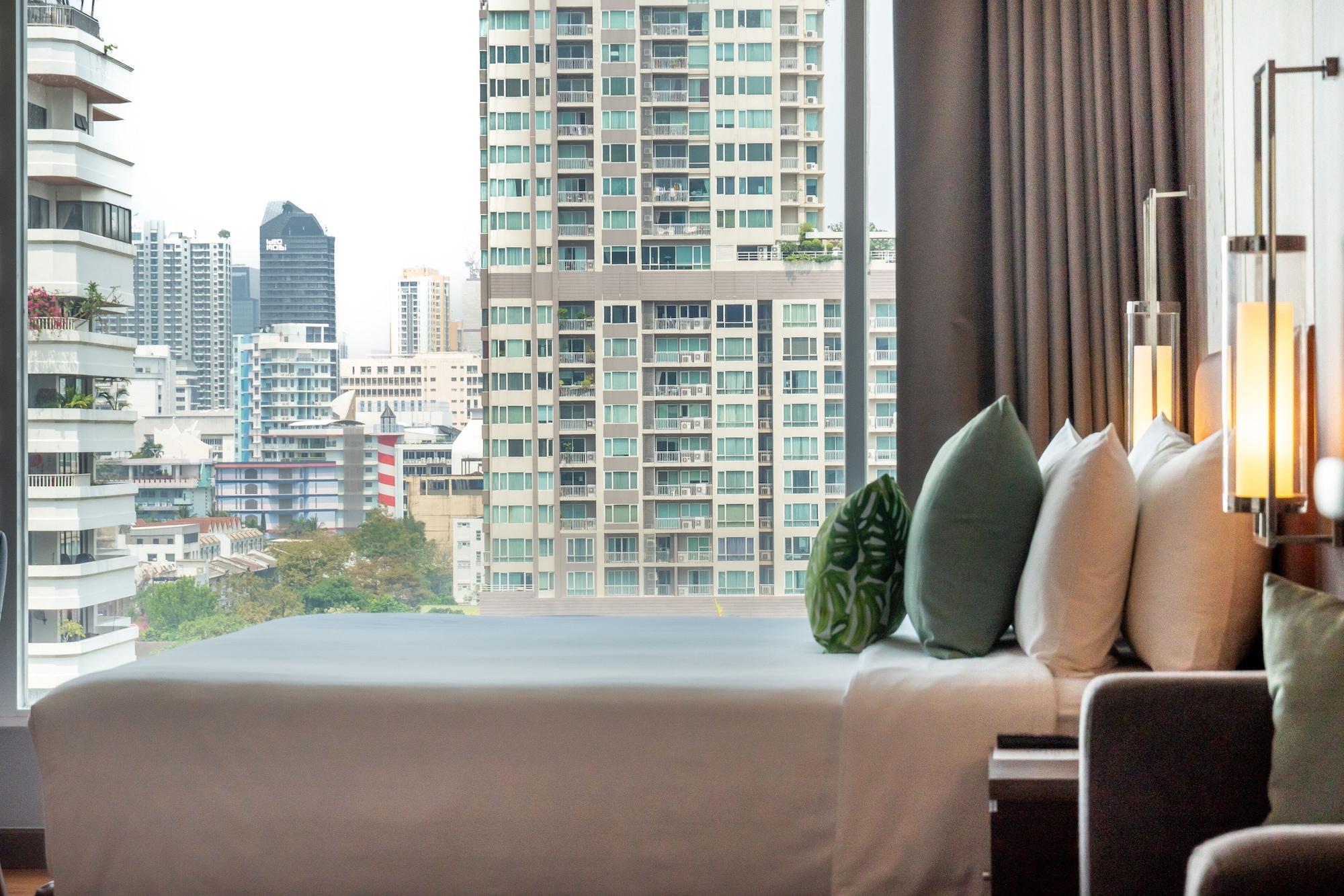Hotel Legacy Sukhumvit - Sha Extra 4*