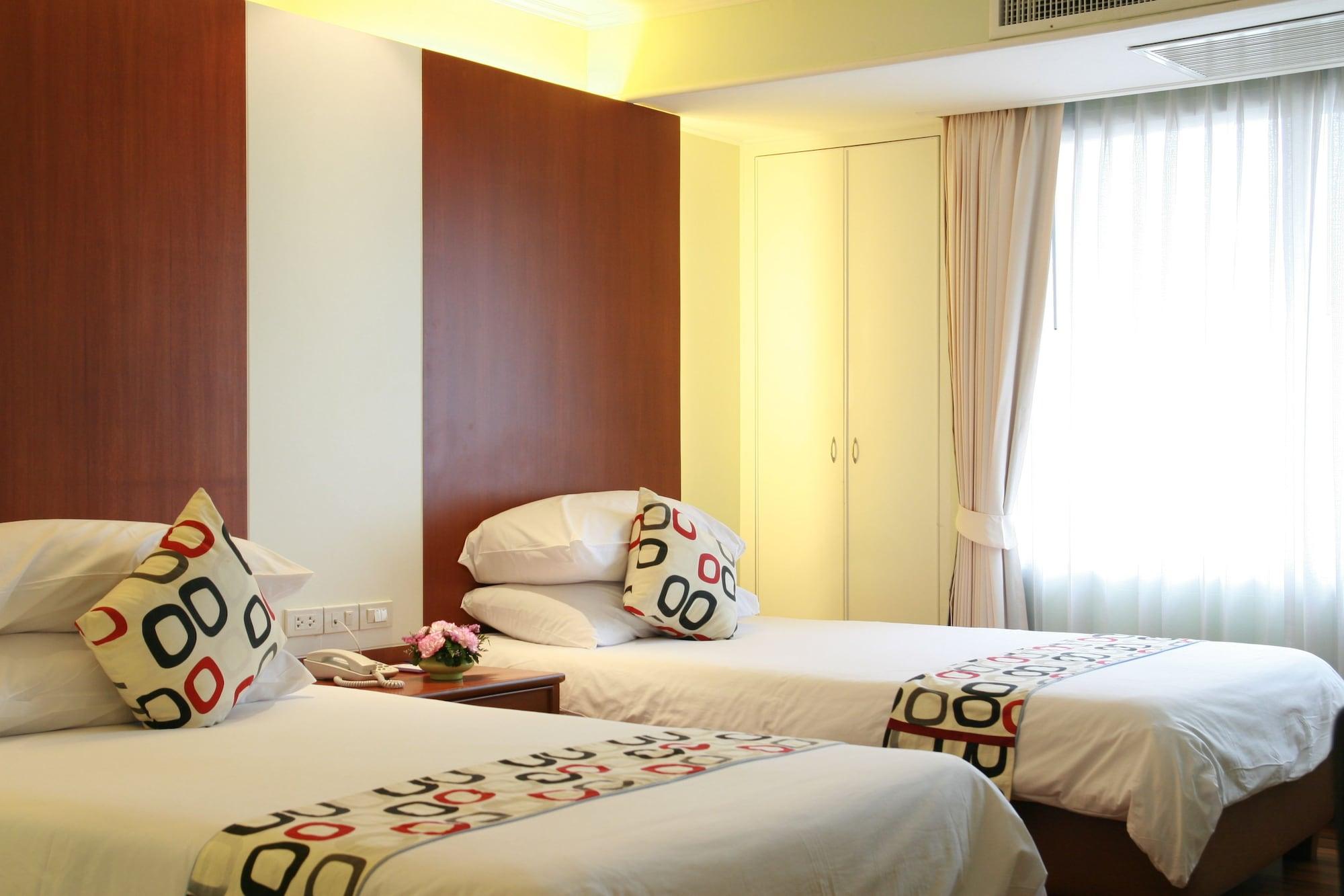 Hip Hotel