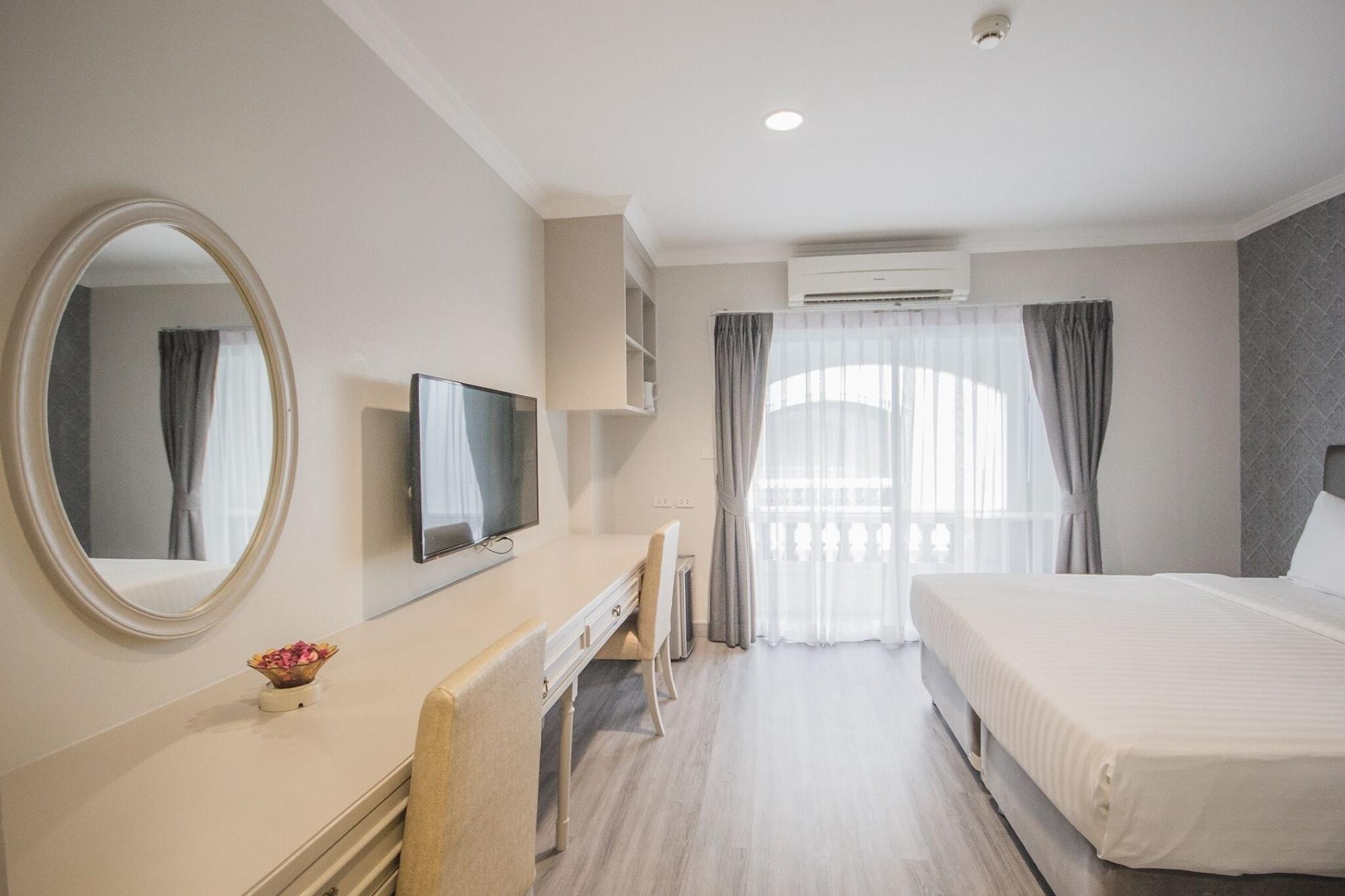 Hotel Romance Srinakarin 3*