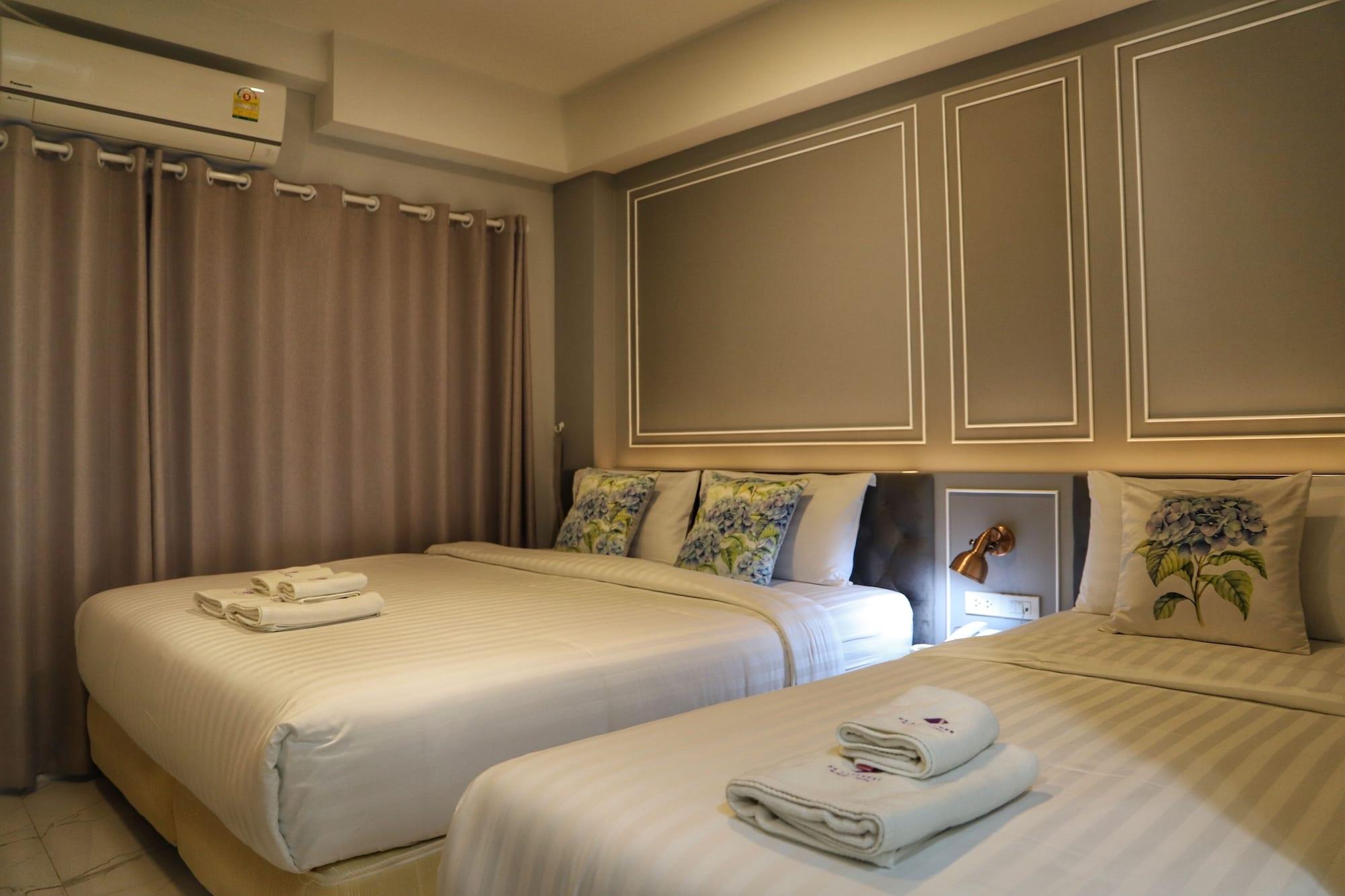 Hotel De Lavender 3*