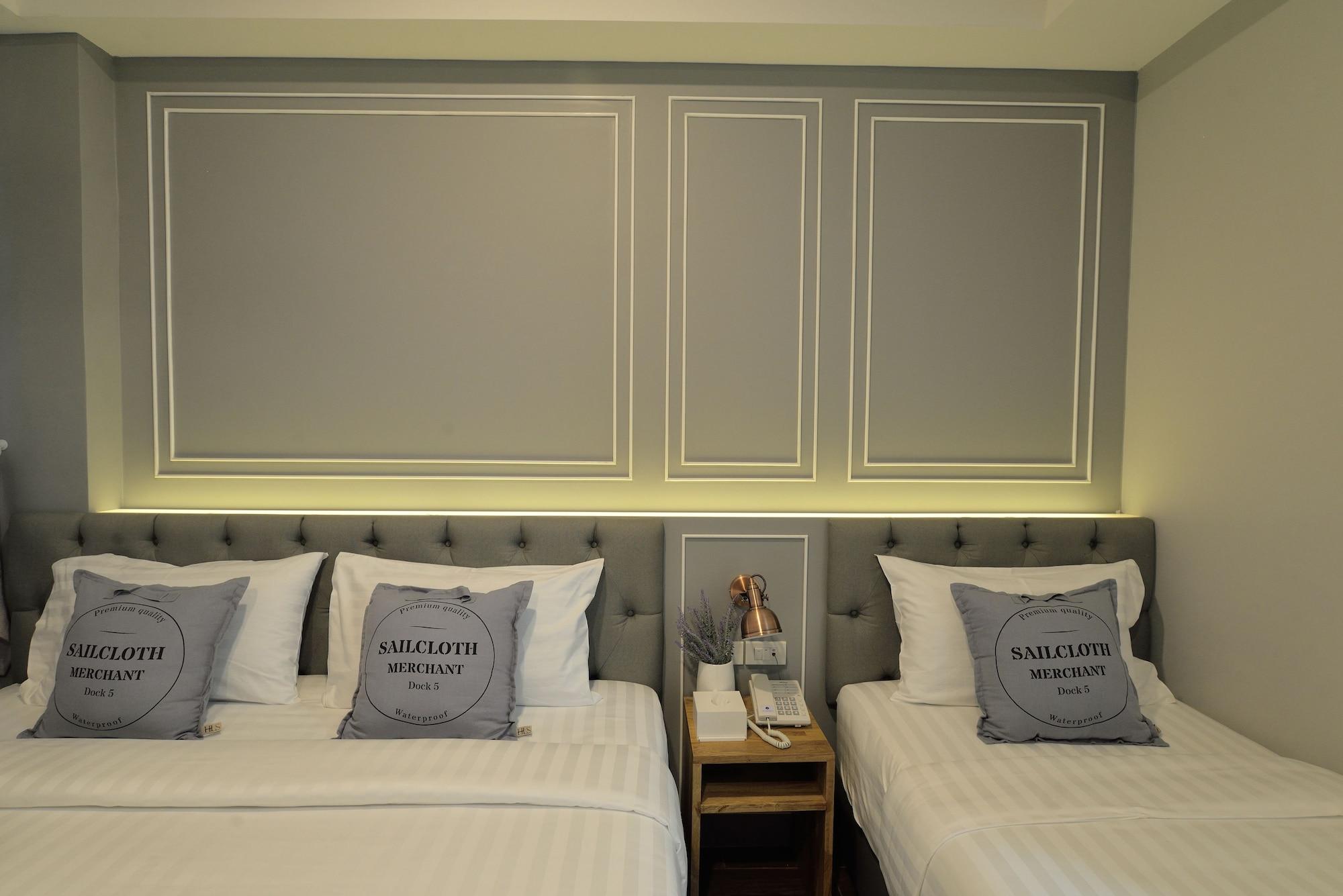 Hotel De Lavender 3*
