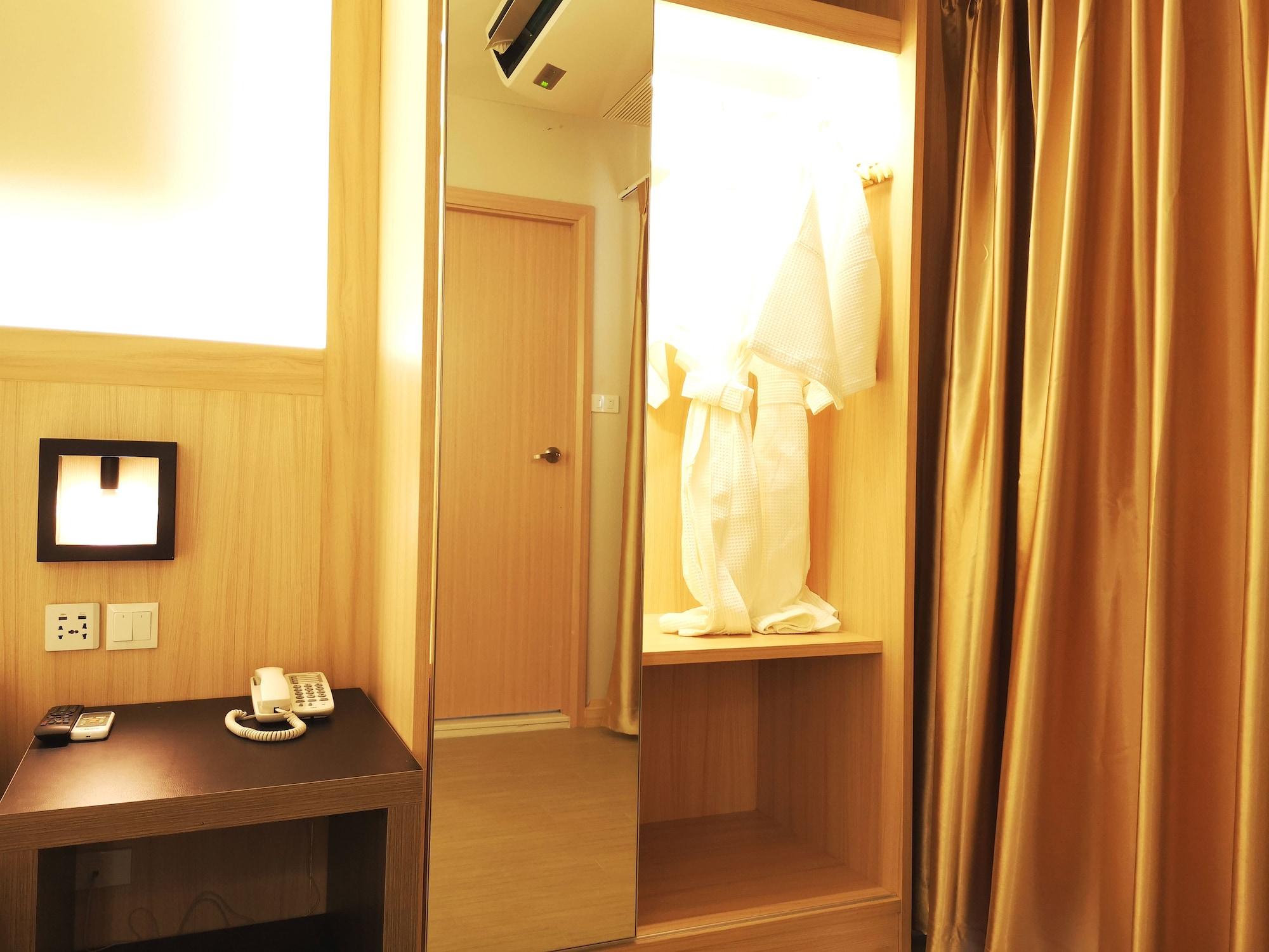 O2 Luxury 4* Bangkok