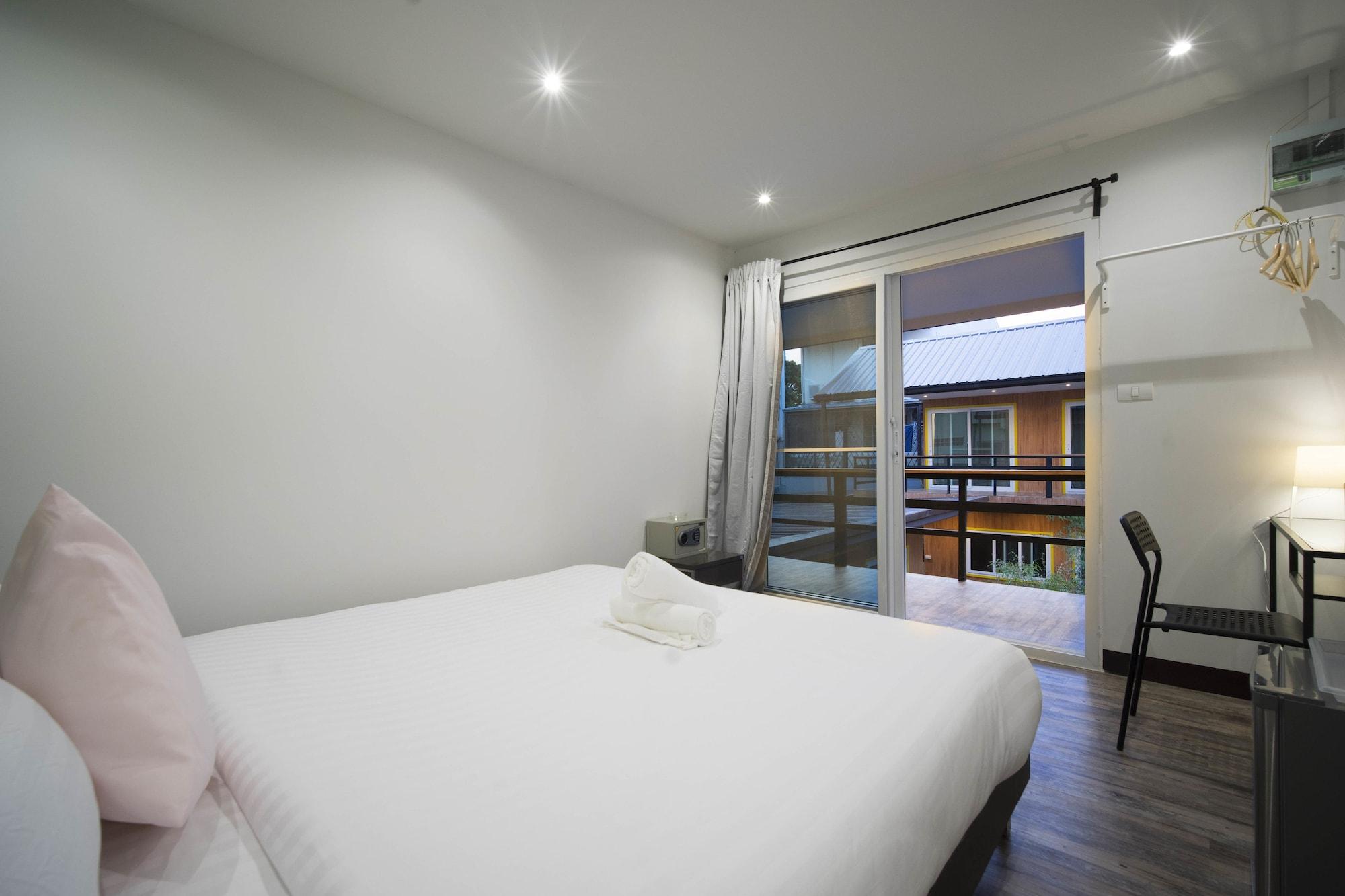 Resort M - Mrt Huai Khwang