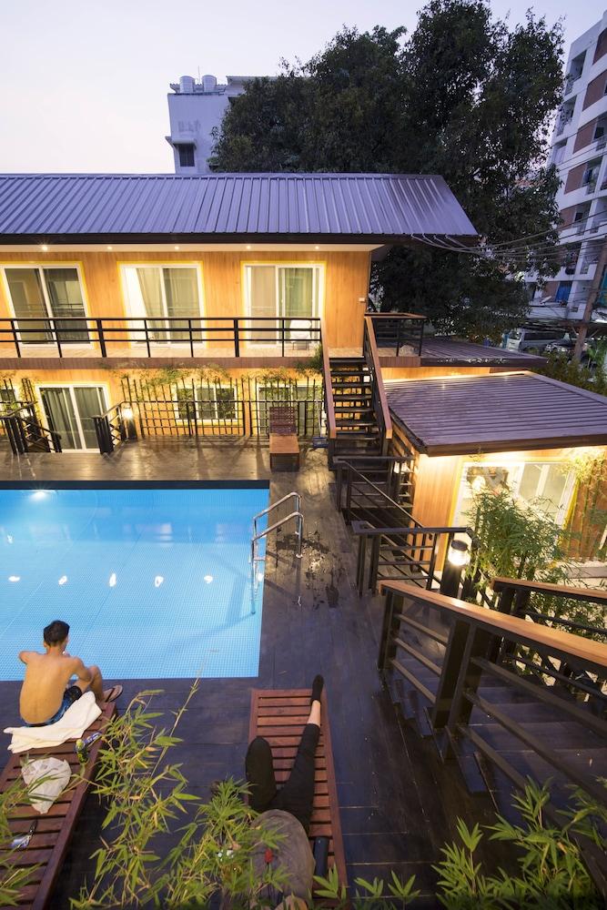 Resort M - Mrt Huai Khwang Bangkok