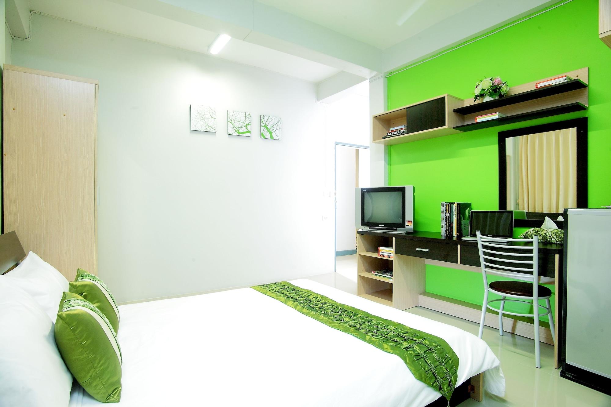 Hotel Smile