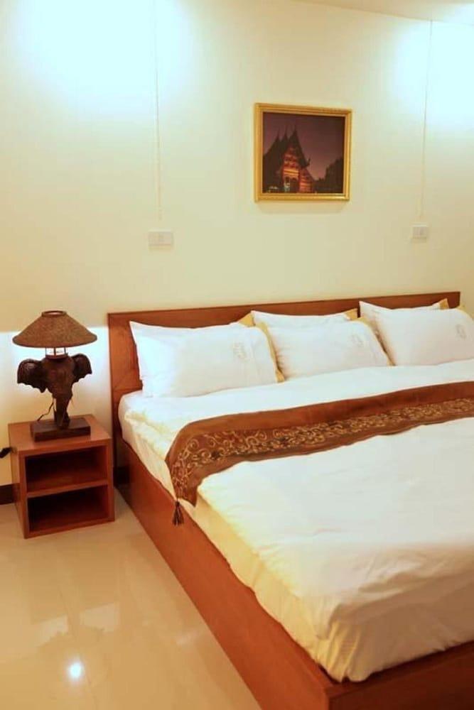 Rafael And Mansion - Sha Extra Certified Inn Bangkok
