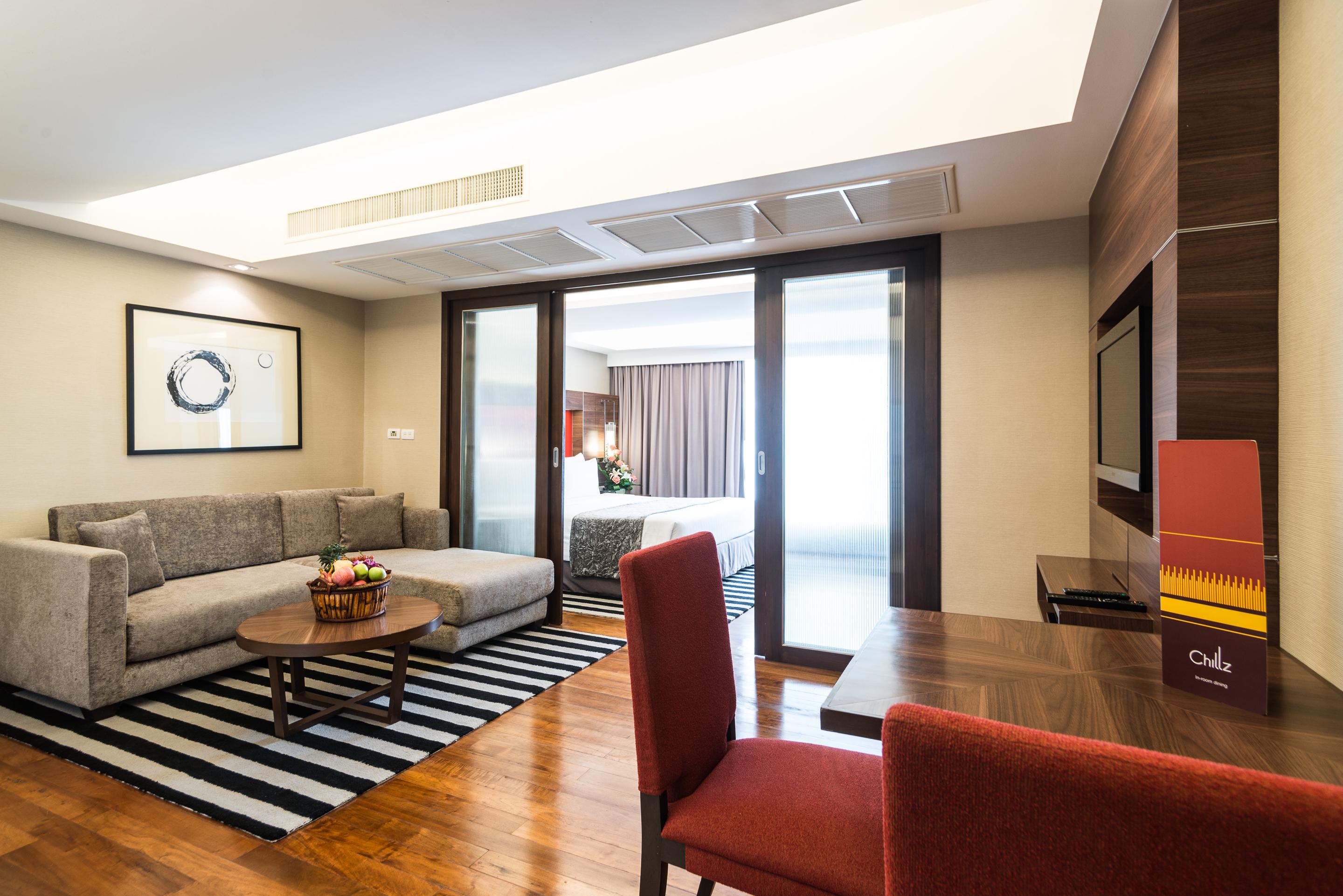 Hotel Legacy Sukhumvit - Sha Extra 4*