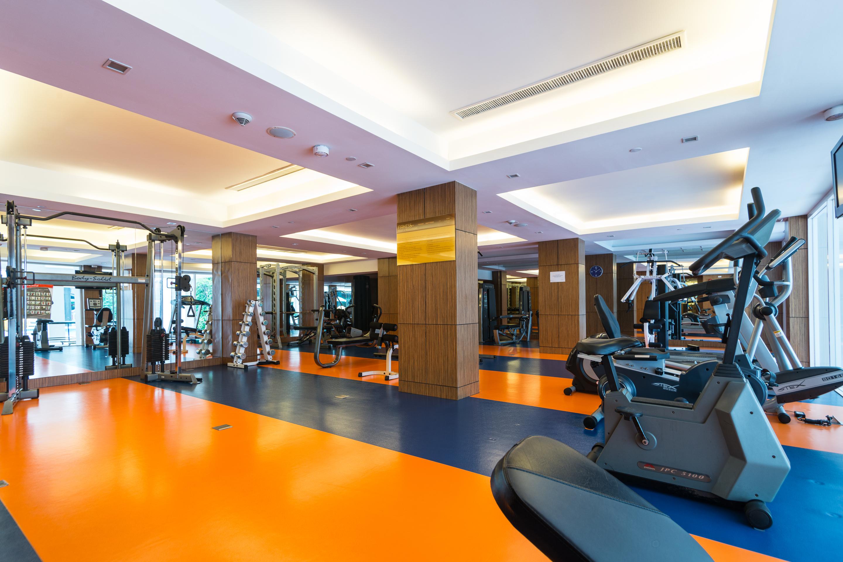 Hotel Legacy Sukhumvit - Sha Extra 4*