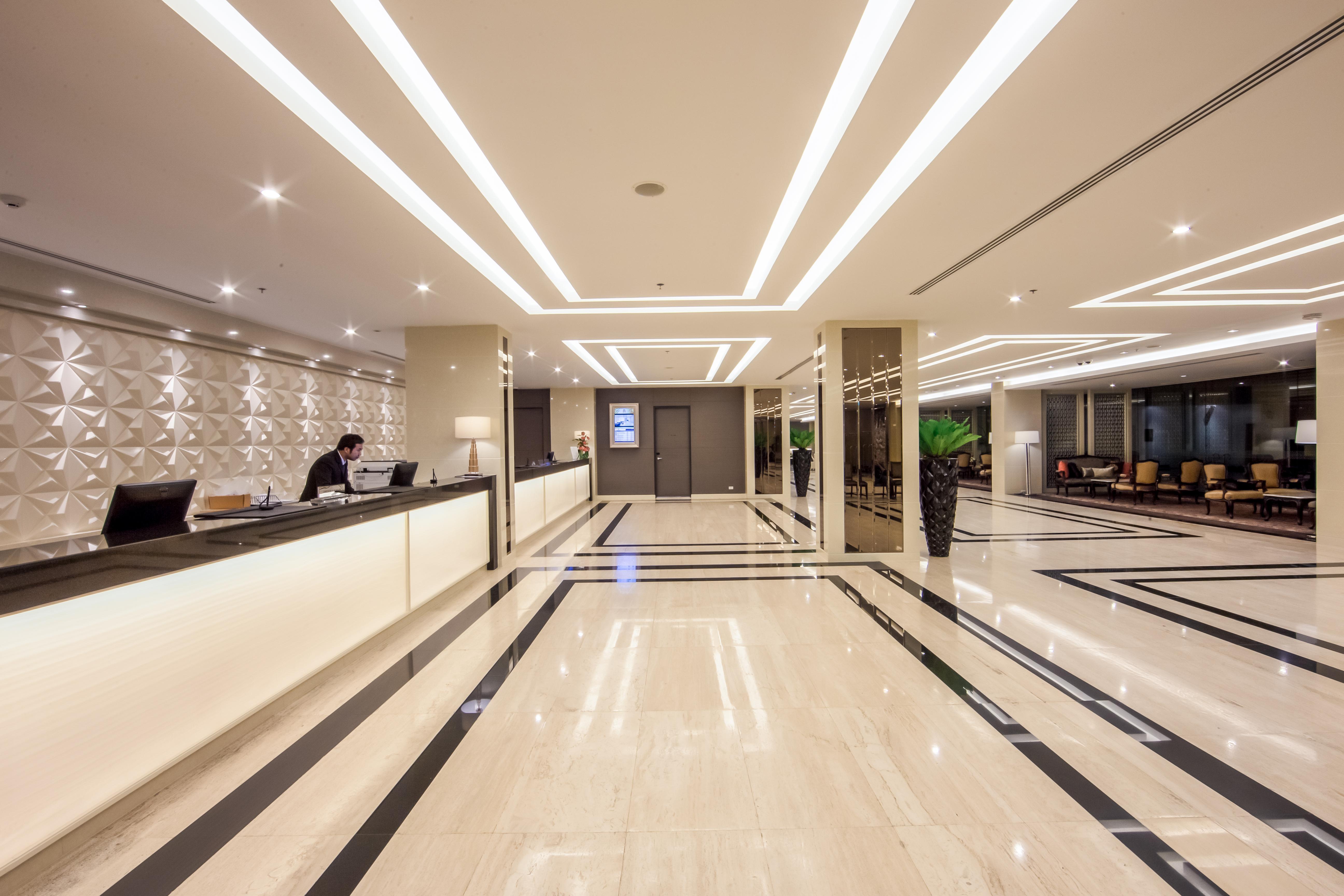 Hotel Mandarin Managed By Centre Point 4*