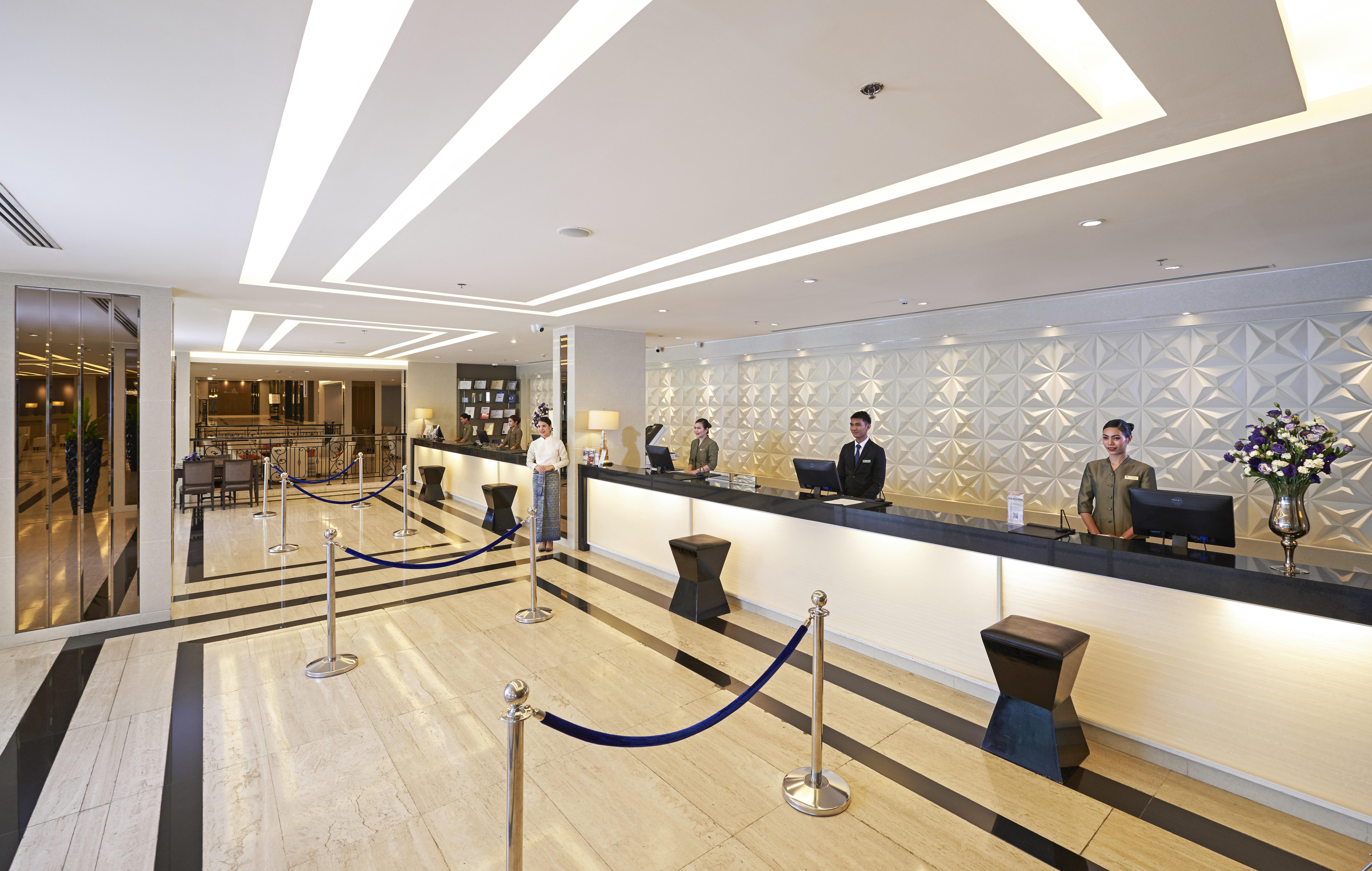 Mandarin Managed By Centre Point Hotel 4*