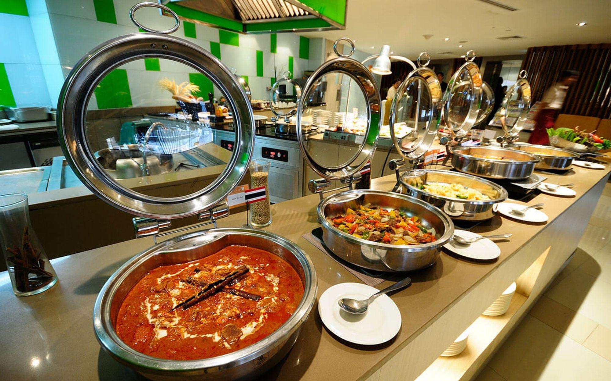 Hilton Garden Silom 4*