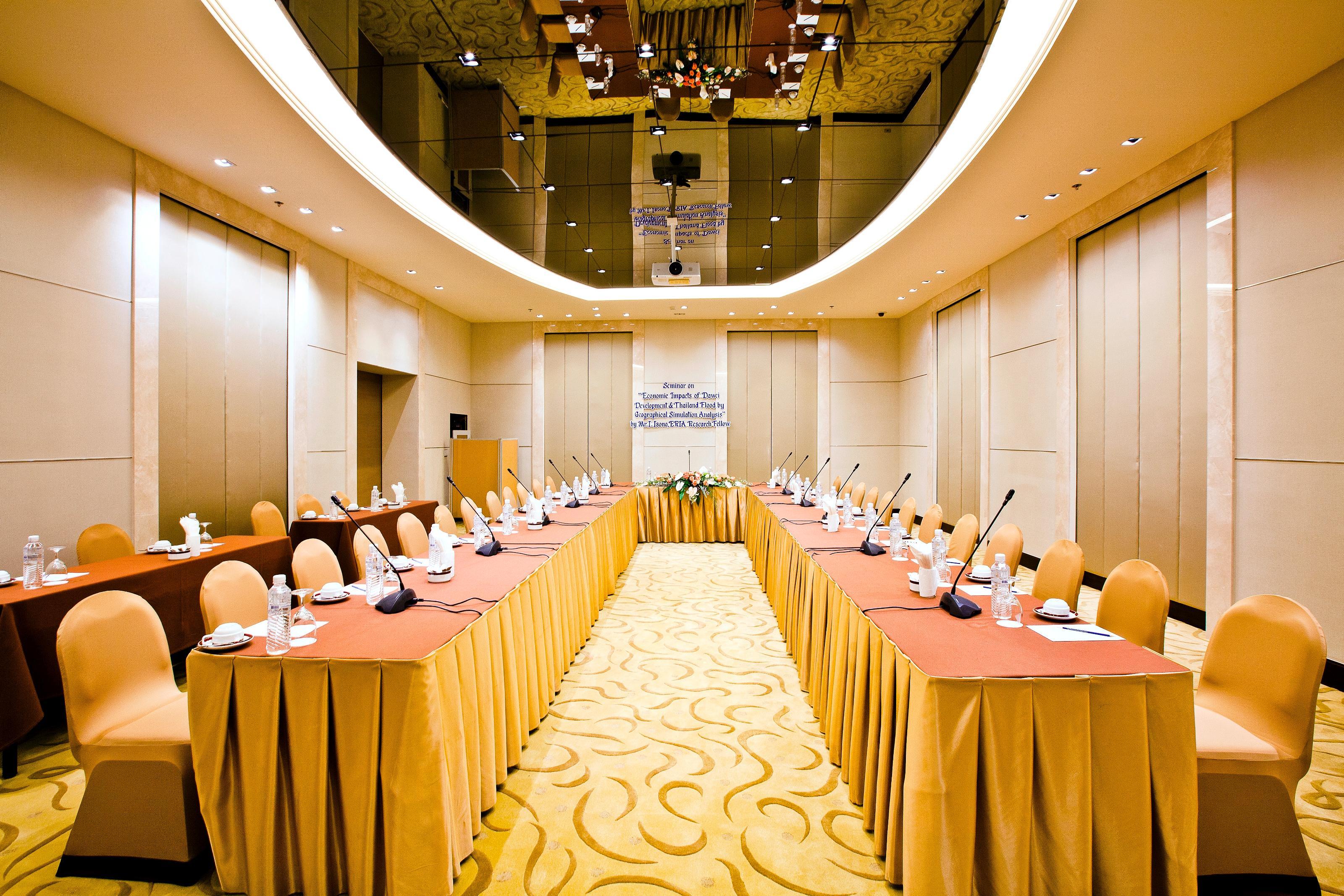 Royal Princess Larn Luang - Sha Extra 4*