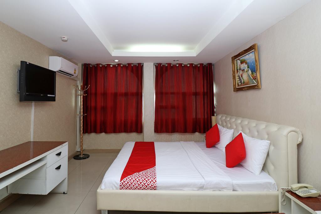 Hotel Diamond Silom 3*