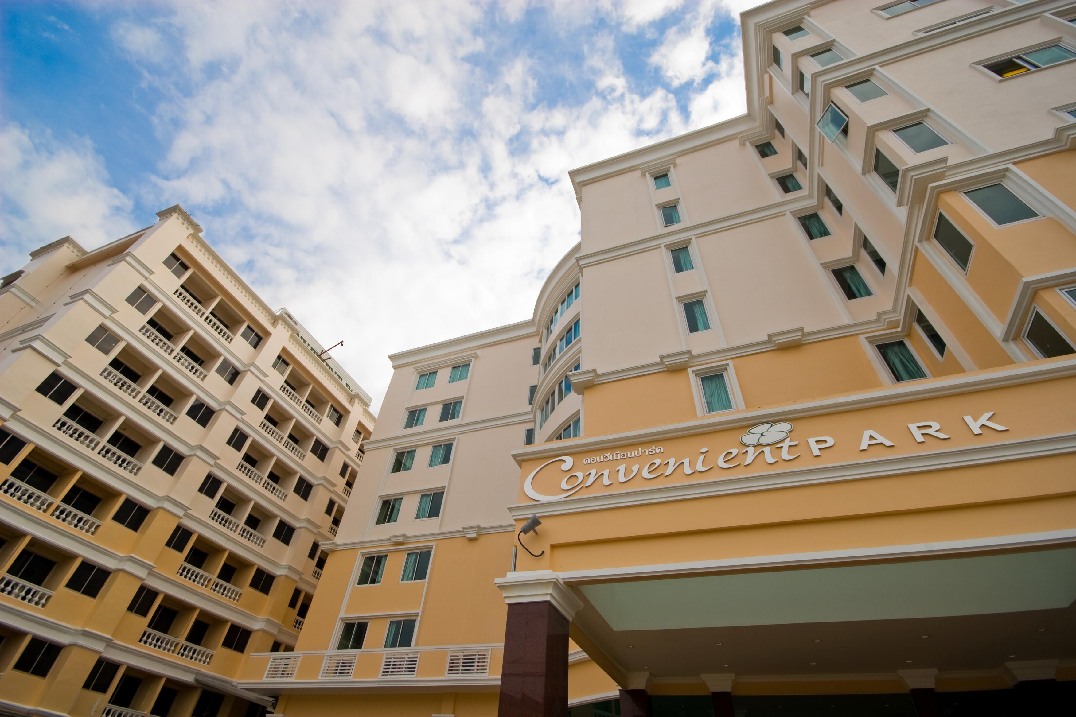 Convenient Park Hotel