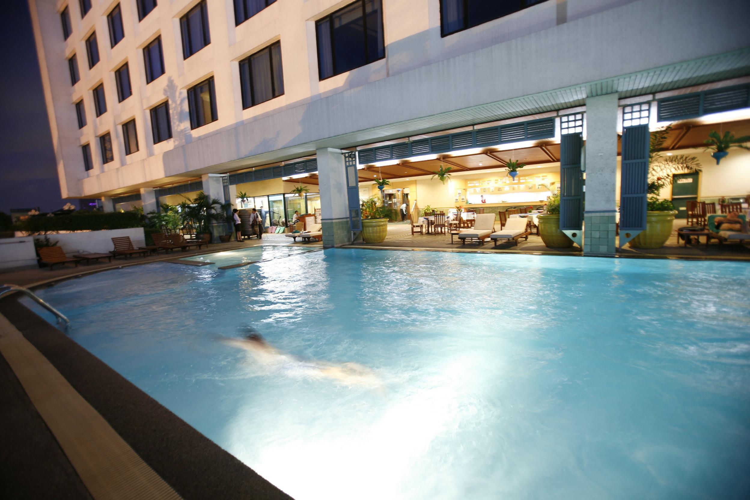 Golden Tulip Sovereign