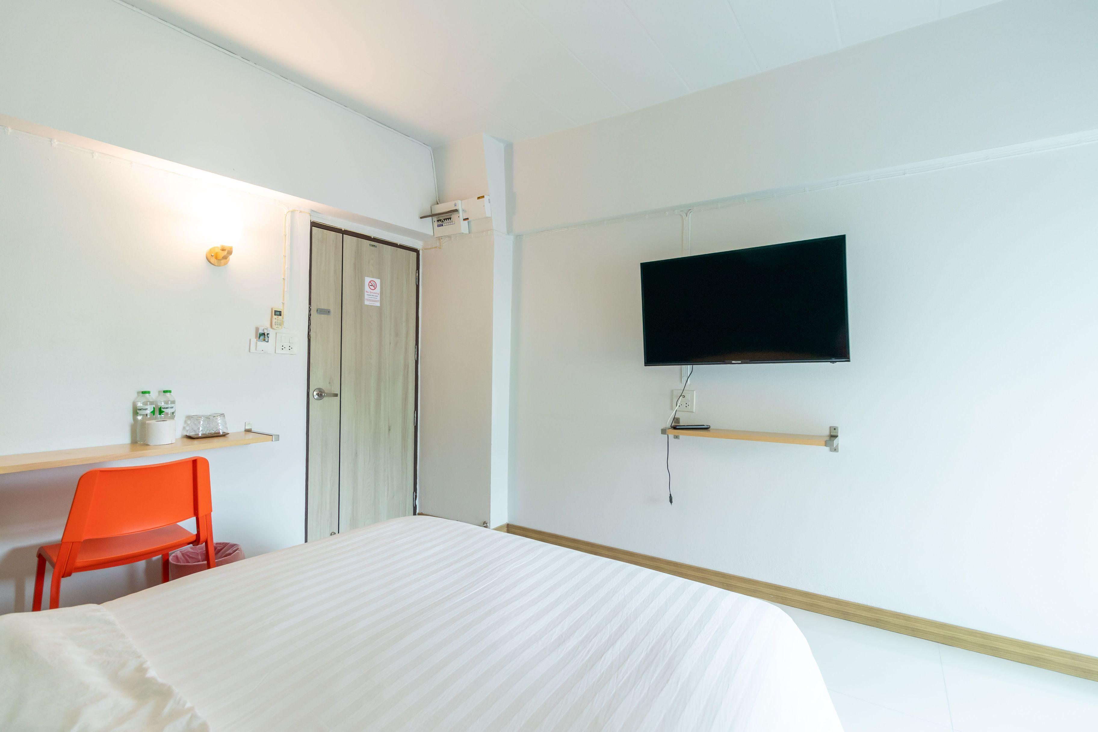 Inn Living Naraa Place 2*