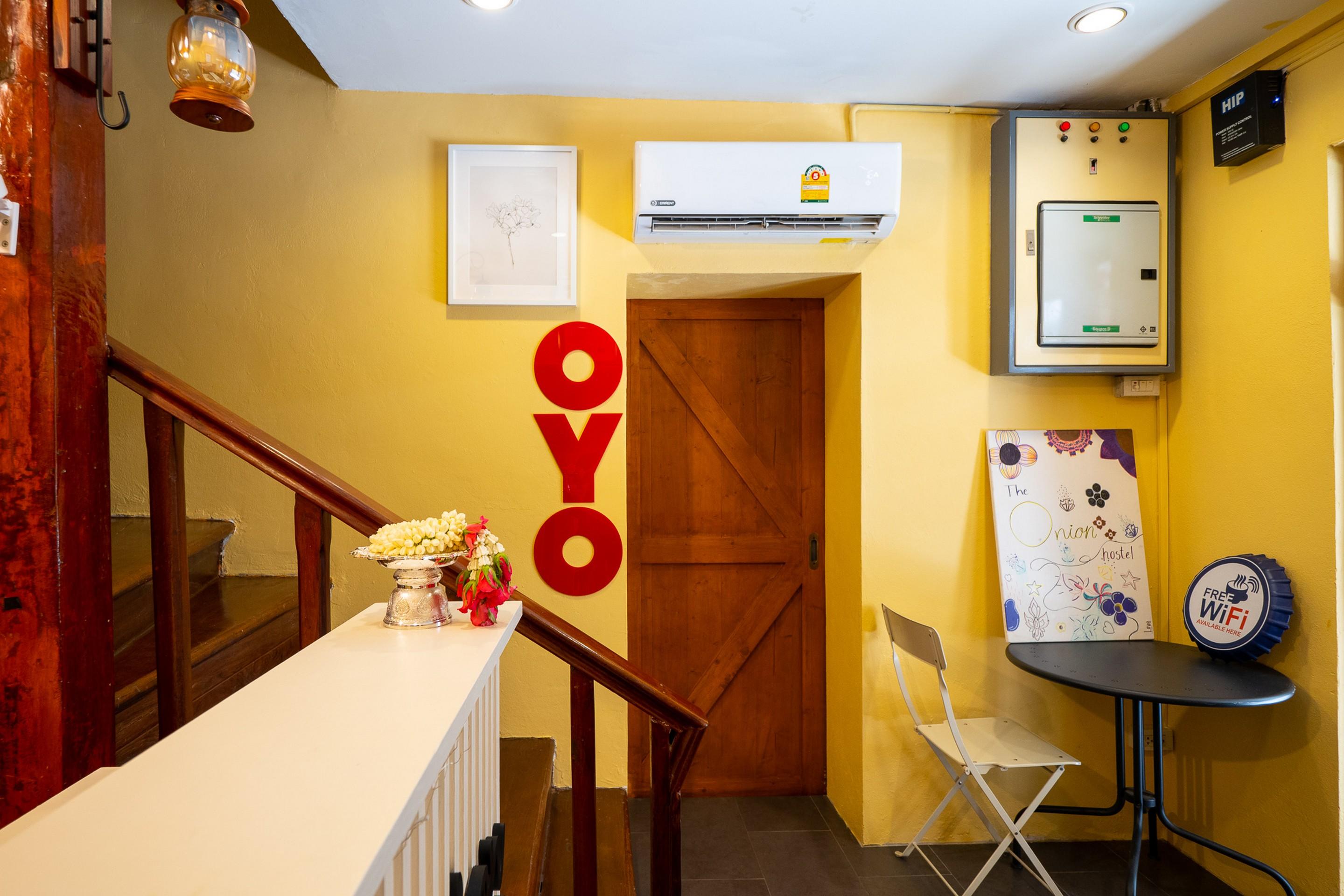 Oyo 895 The Onion Hotel