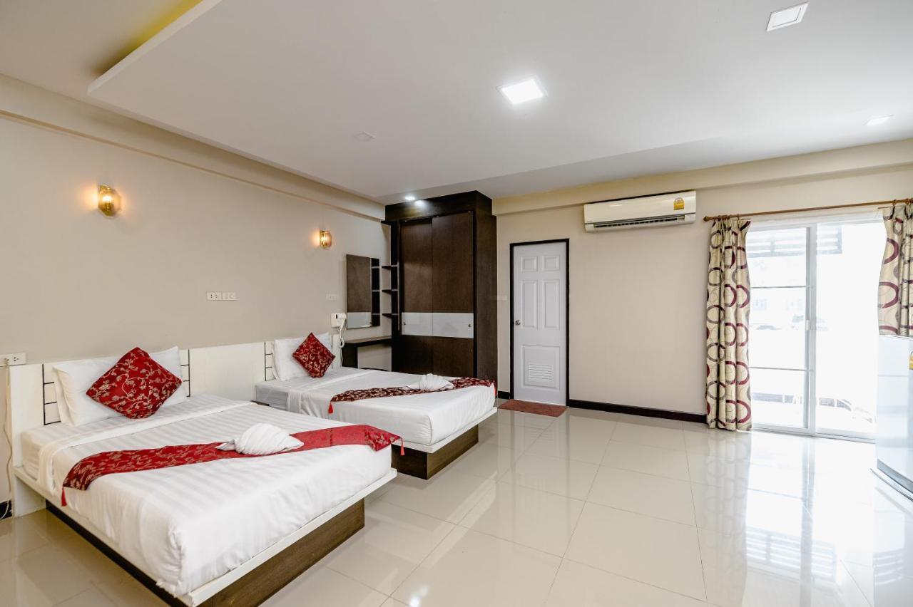 Gold Airport Hotel 3*