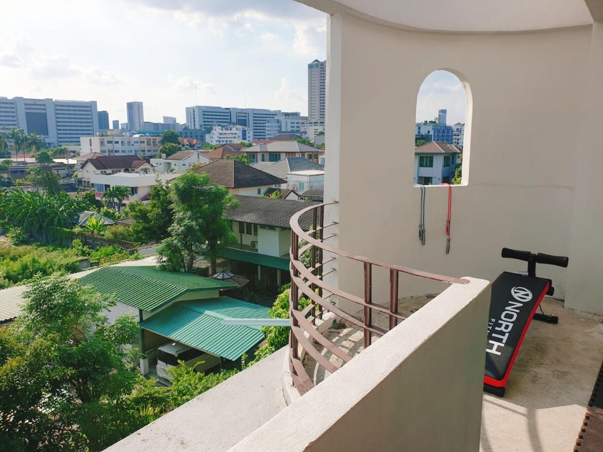 Bed & Breakfast Kru Nat's W/ Private & Gym *