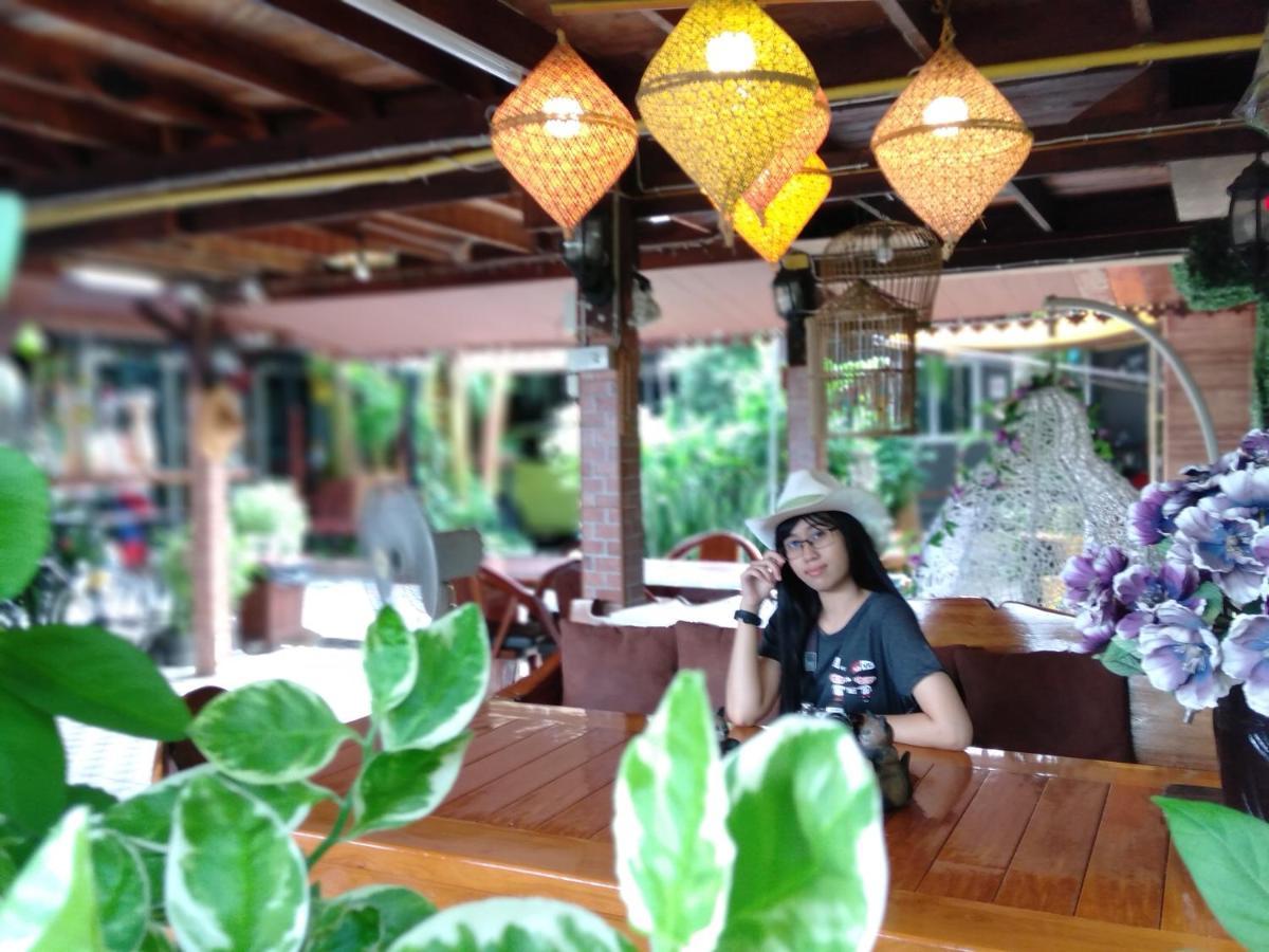 Ruenthip Guest house 3*