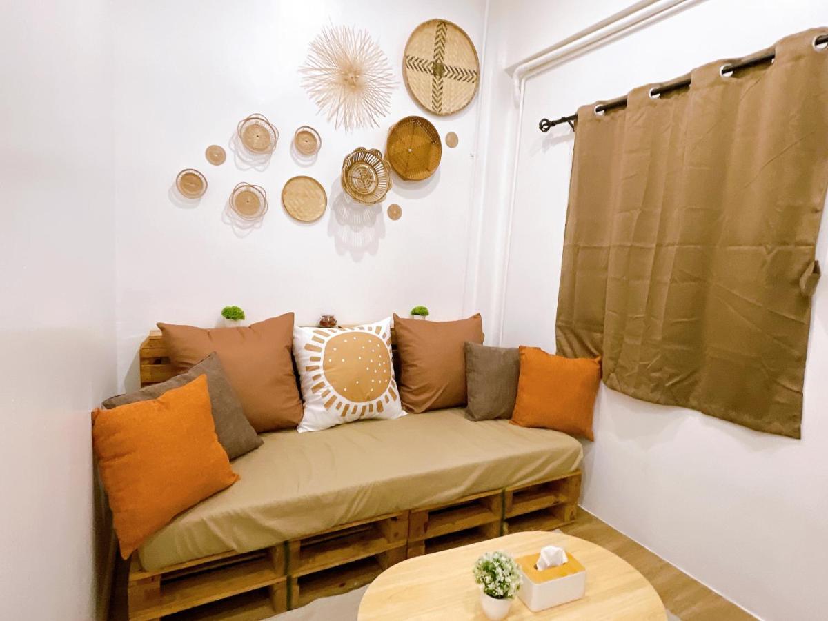 Lively And Cozy Canal House ,entire House