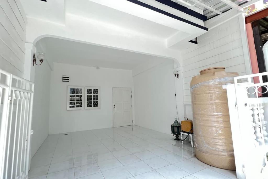Private 4bedrooms-parking-weekly Special Offer Bangkok