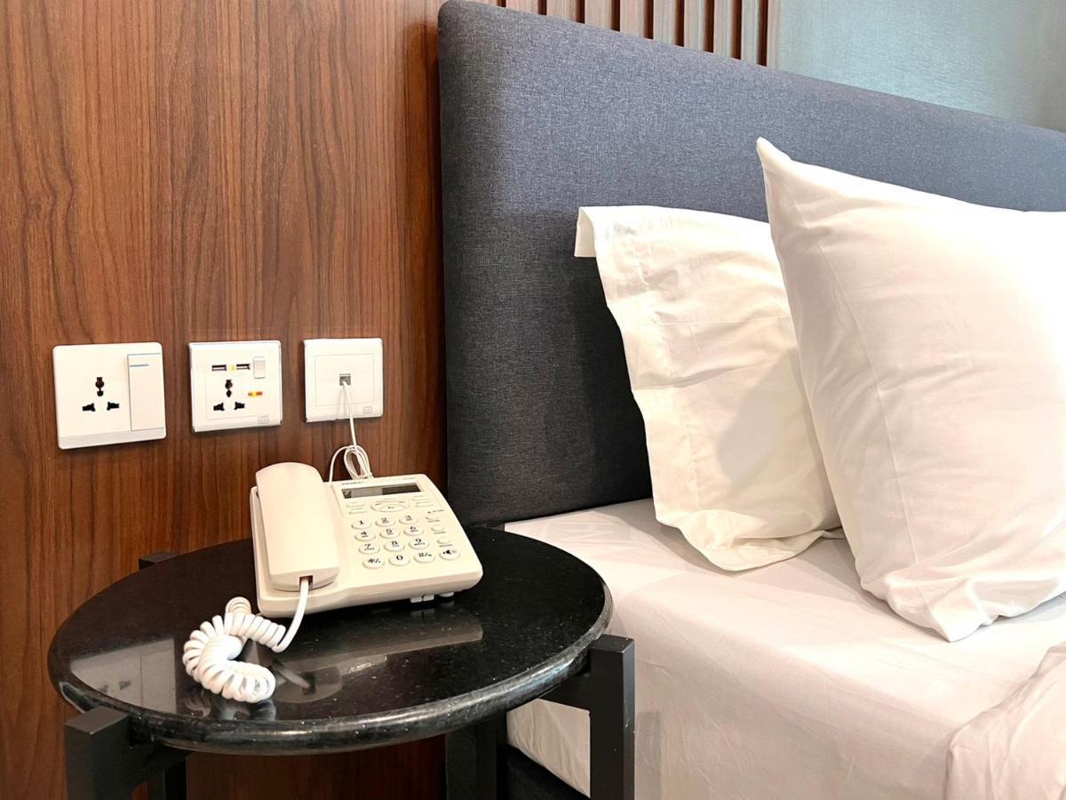 12 The At Don Mueang Airport Hotel 4*