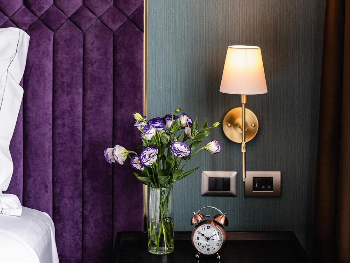 Muu Bangkok, Small Luxury Of The World Hotel 5*