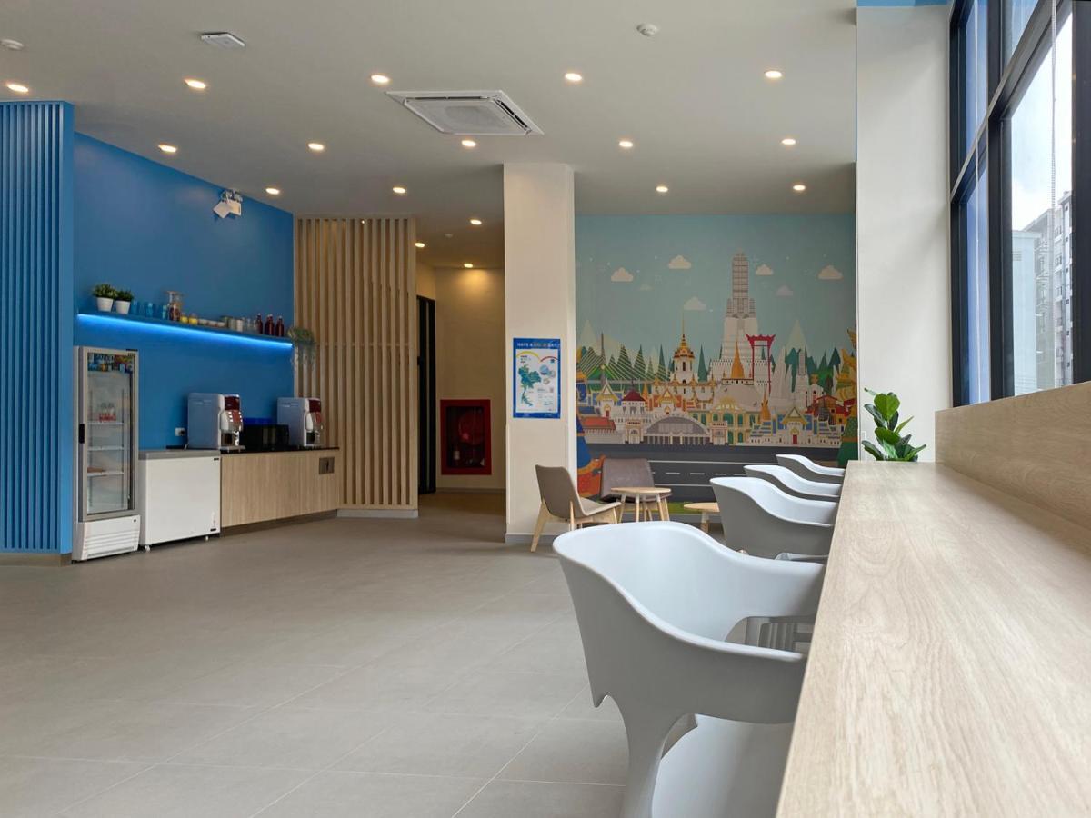 Hotel Hop Krung Thonburi Station 2*