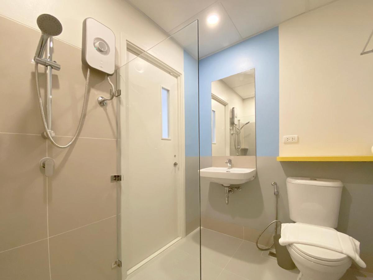 Hotel Hop Krung Thonburi Station 2*
