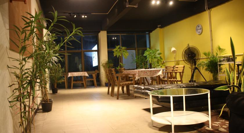 Hostel The Aris *