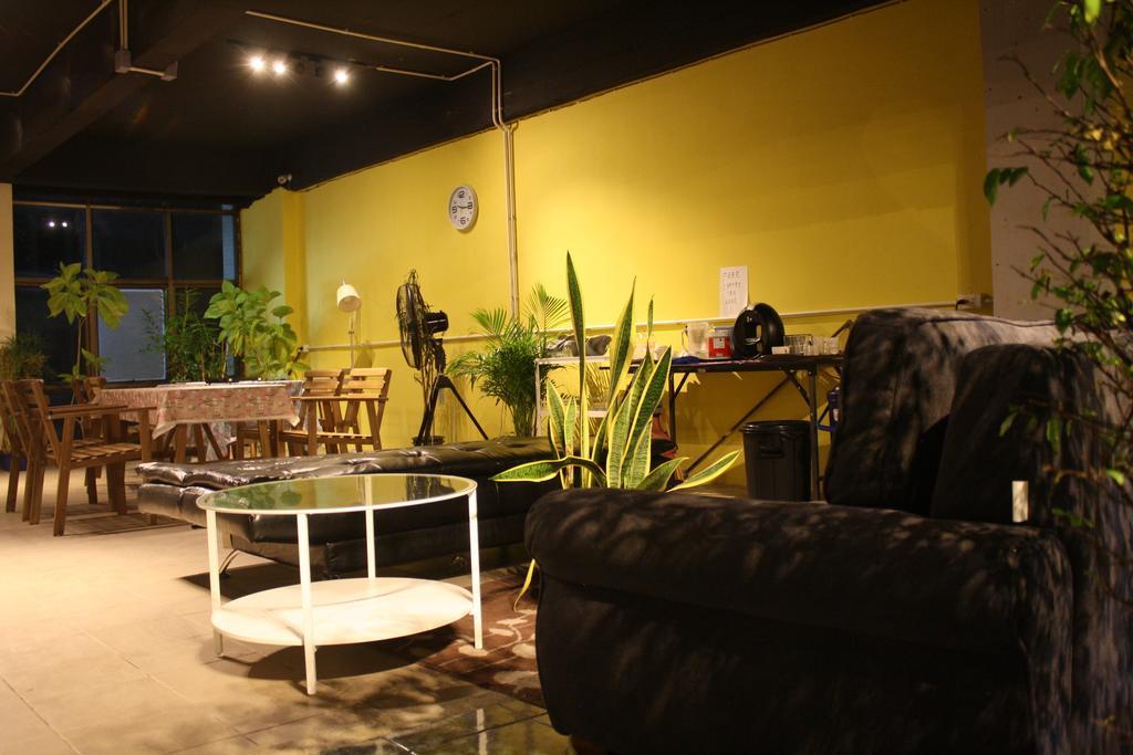 Hostel The Aris