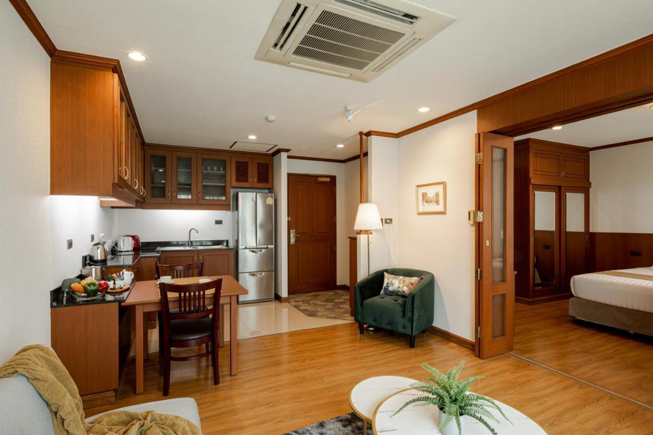 Hotel Schloss At Thonglor Bangkok