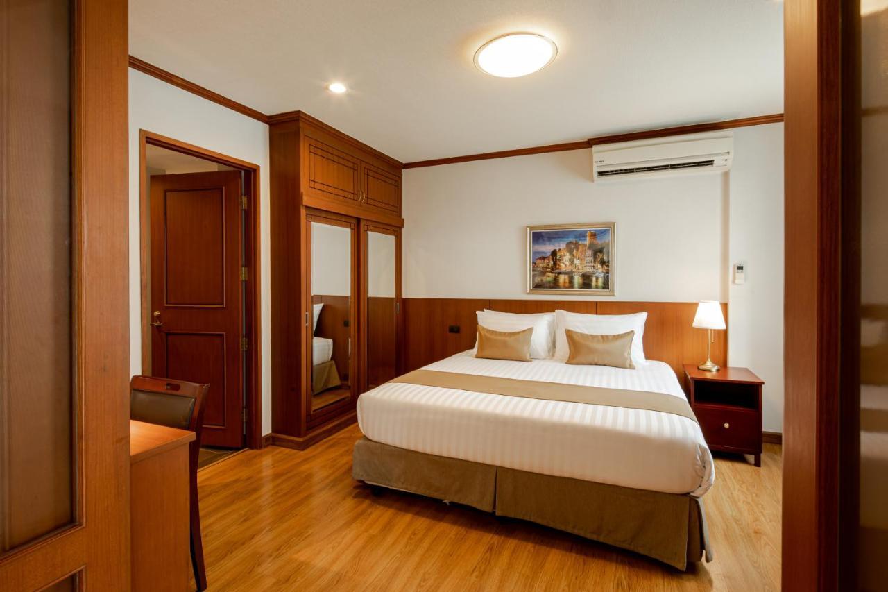 Hotel Schloss At Thonglor Bangkok