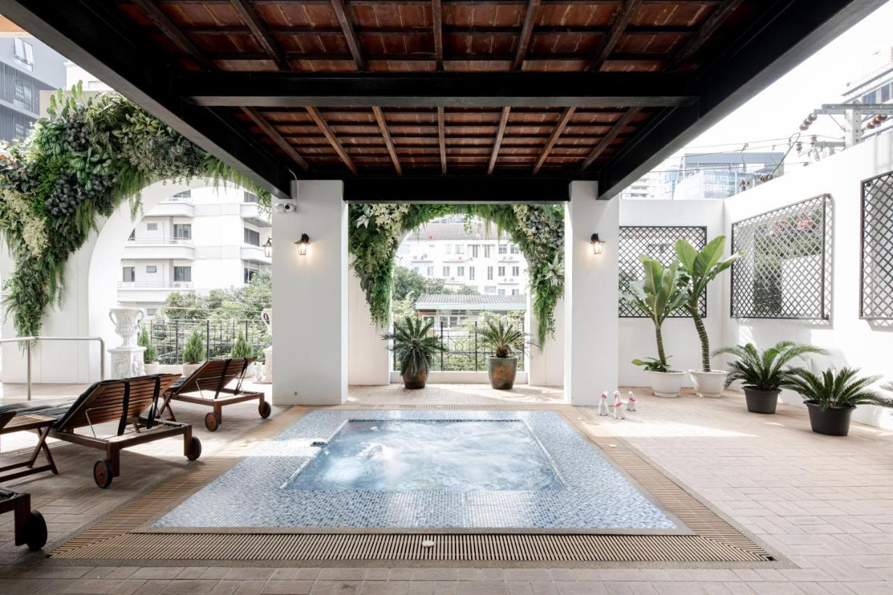 Schloss At Thonglor Hotel
