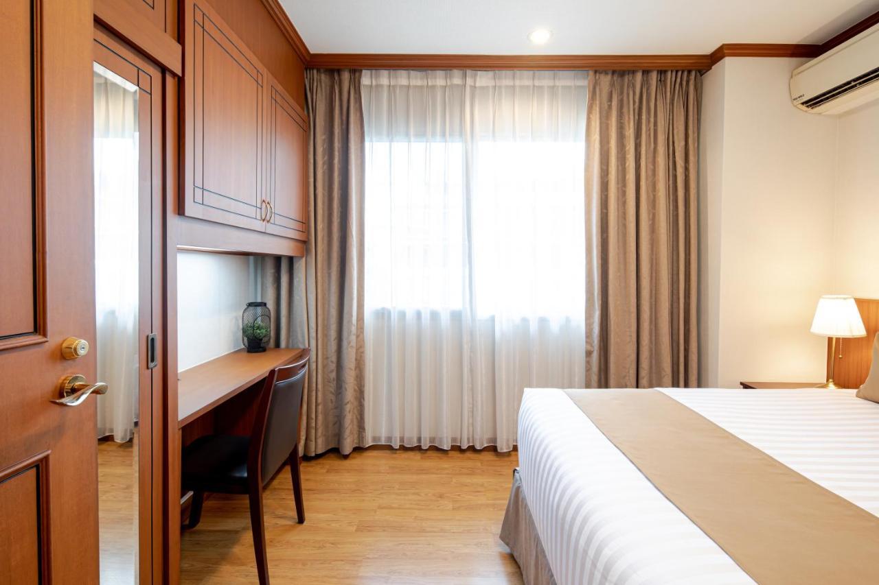 Hotel Schloss At Thonglor Bangkok