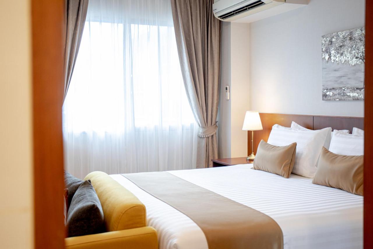 Hotel Schloss At Thonglor Bangkok