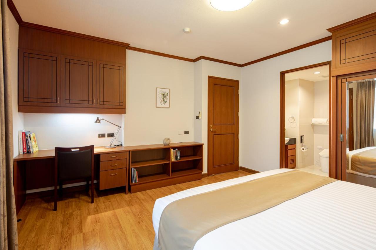 Hotel Schloss At Thonglor Bangkok