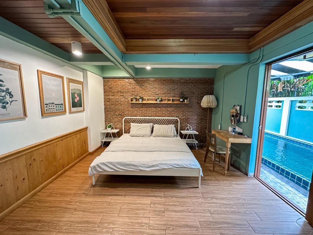 Guest house T-house Bkk 2floors Near Bts With Swimming Pool And Free Wifi *