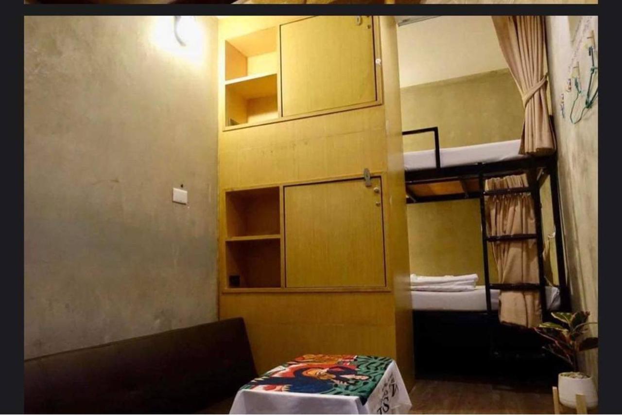 Cazz Cafe And Hostel Bangkok