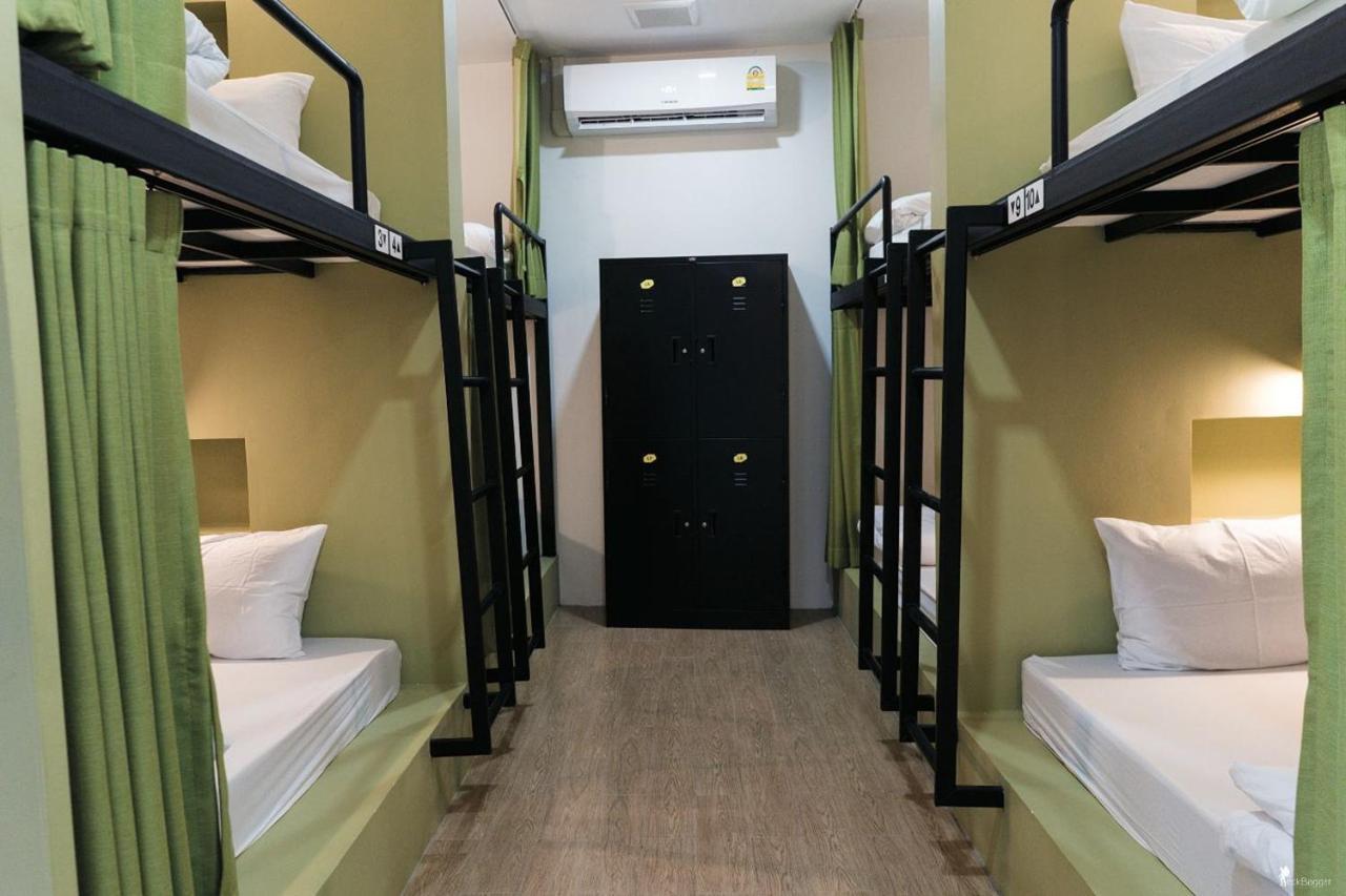 Day At Bts Bang Chak Hostel Bangkok