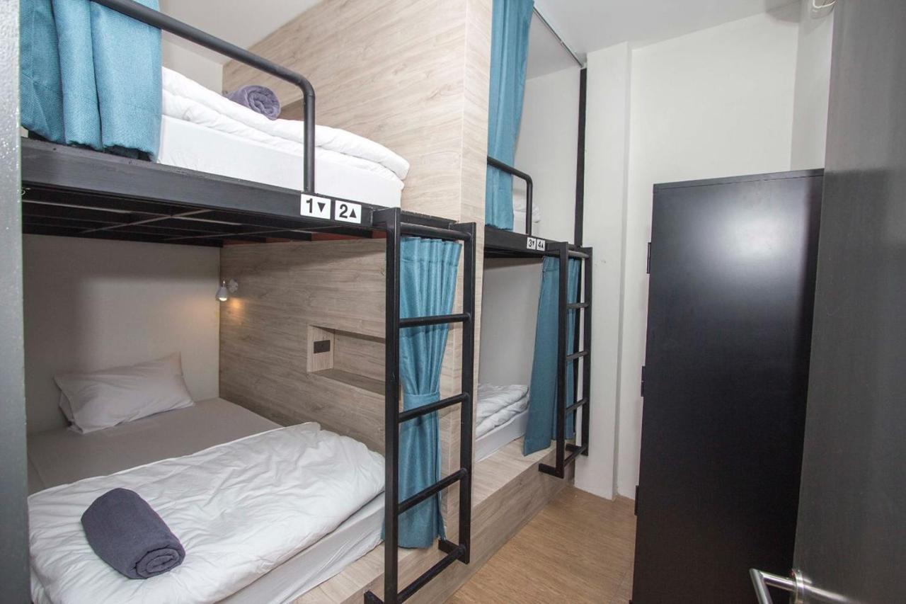 Day At Bts Bang Chak Hostel Bangkok