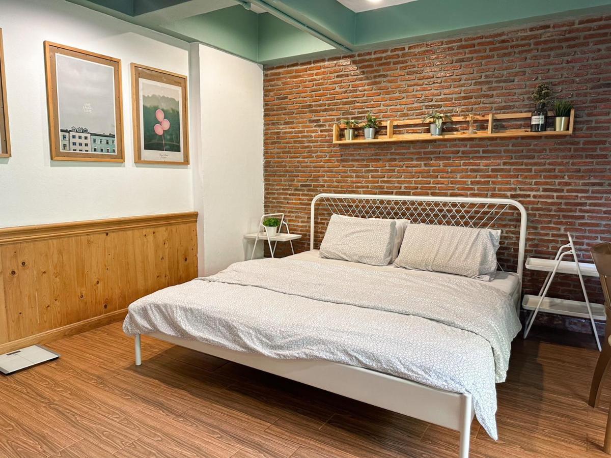 T-house Bkk 2floors Near Bts With Swimming Pool And Free Wifi *