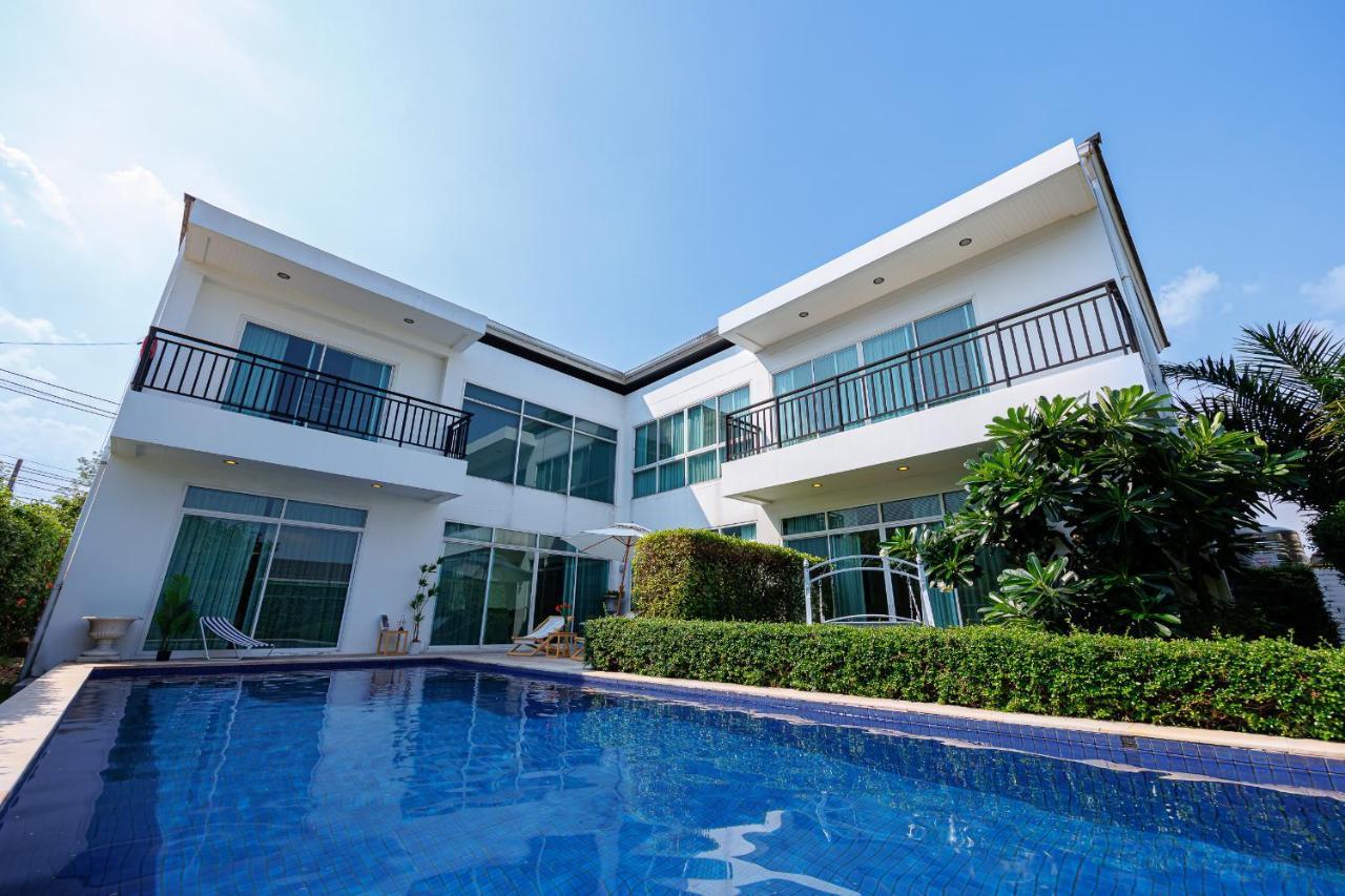 曼谷市中心500平轻奢极简独栋泳池别墅 Villa Bangkok